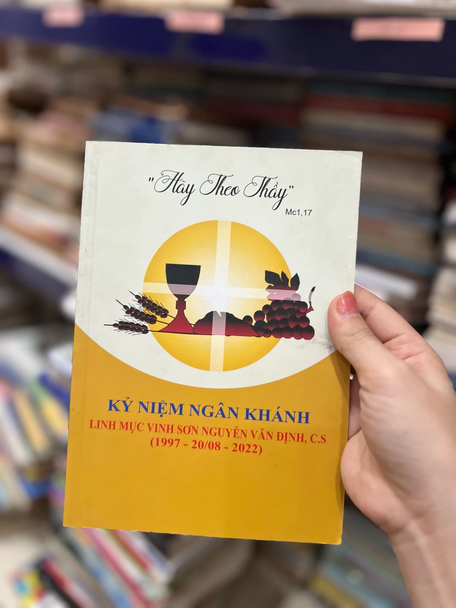 Hãy theo thầy - kỷ niệm Ngân Khánh - Linh mục Vinh Sơn Nguyễn Văn Định 1997- 2022 - Image 1