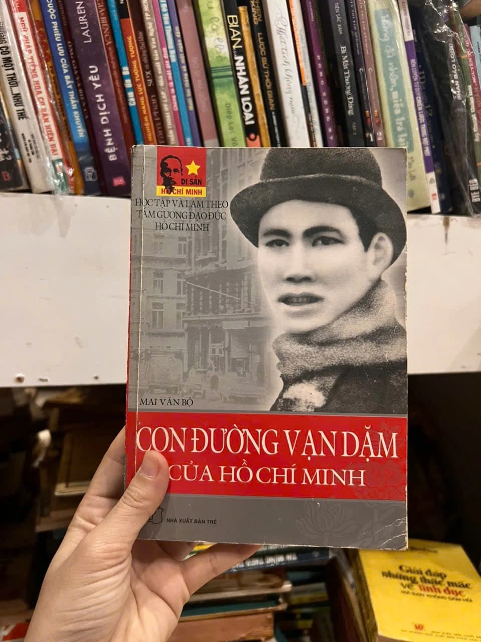 Con Đường Vạn Dặm Của Hồ Chí Minh - Image 1
