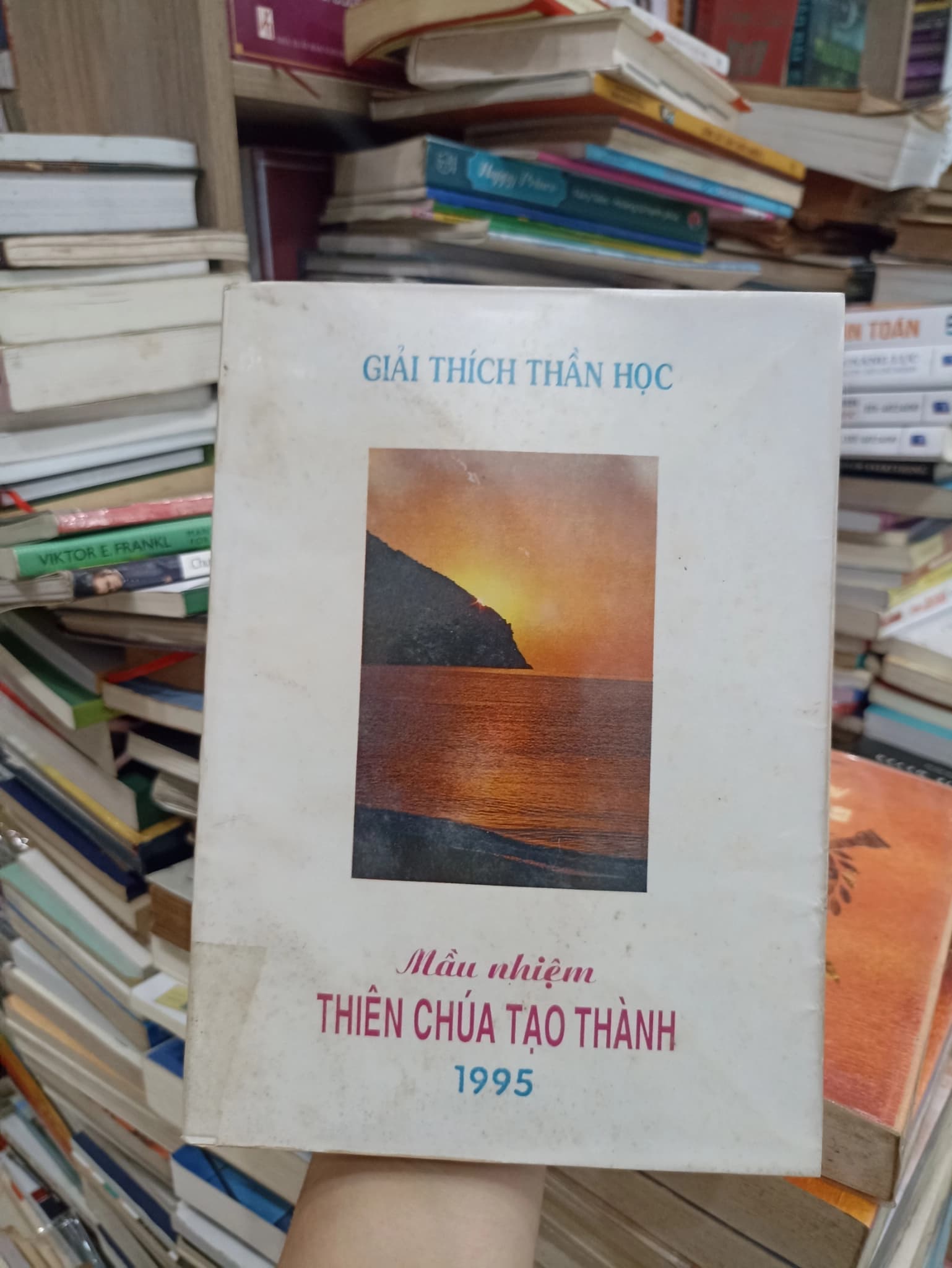 Màu Nhiệm Thiên Chúa Tạo Thành - Image 1