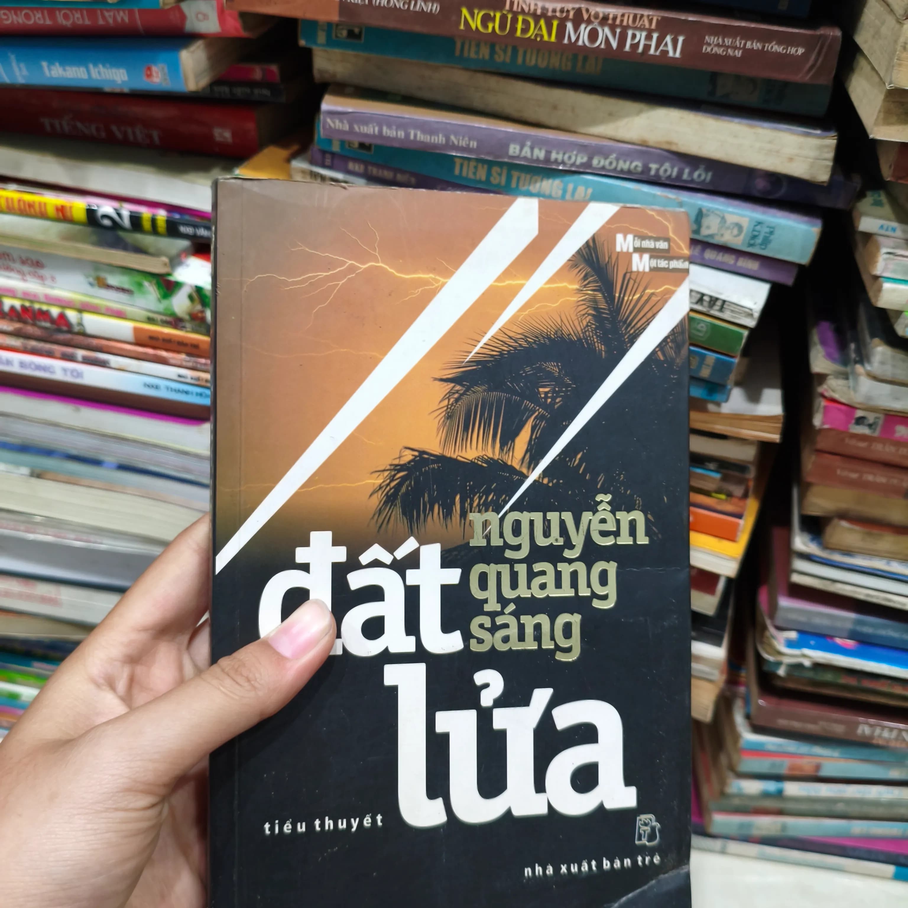 Đất lửa - Image 1