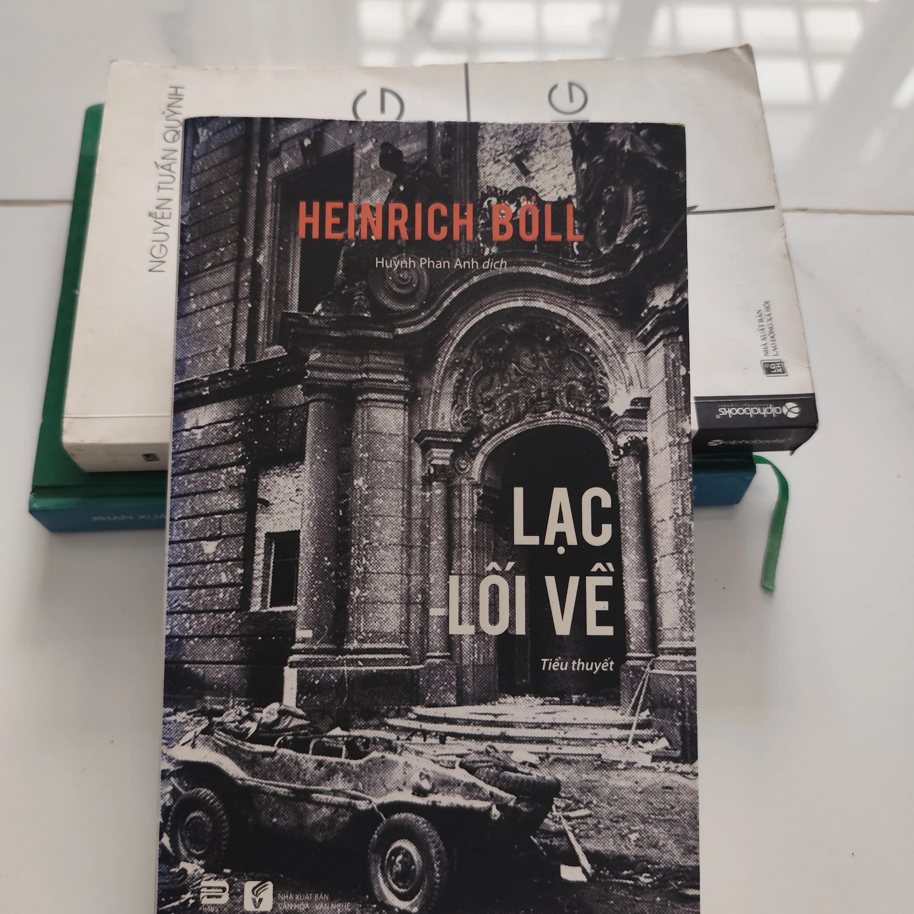 Lạc lối về - Image 1