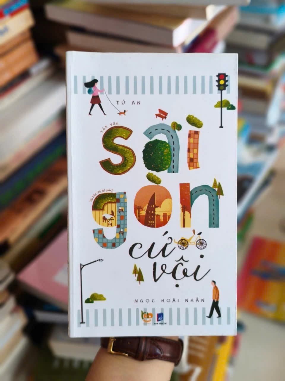 Sài Gòn Cứ Vội - Image 1
