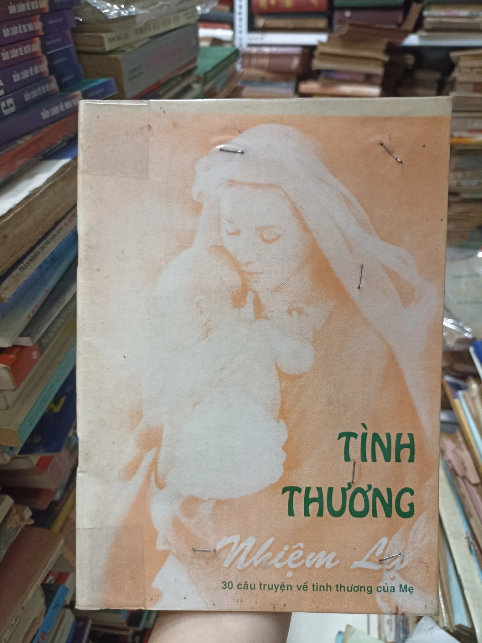 Tình Thương Nhiệm Lạ - Image 1