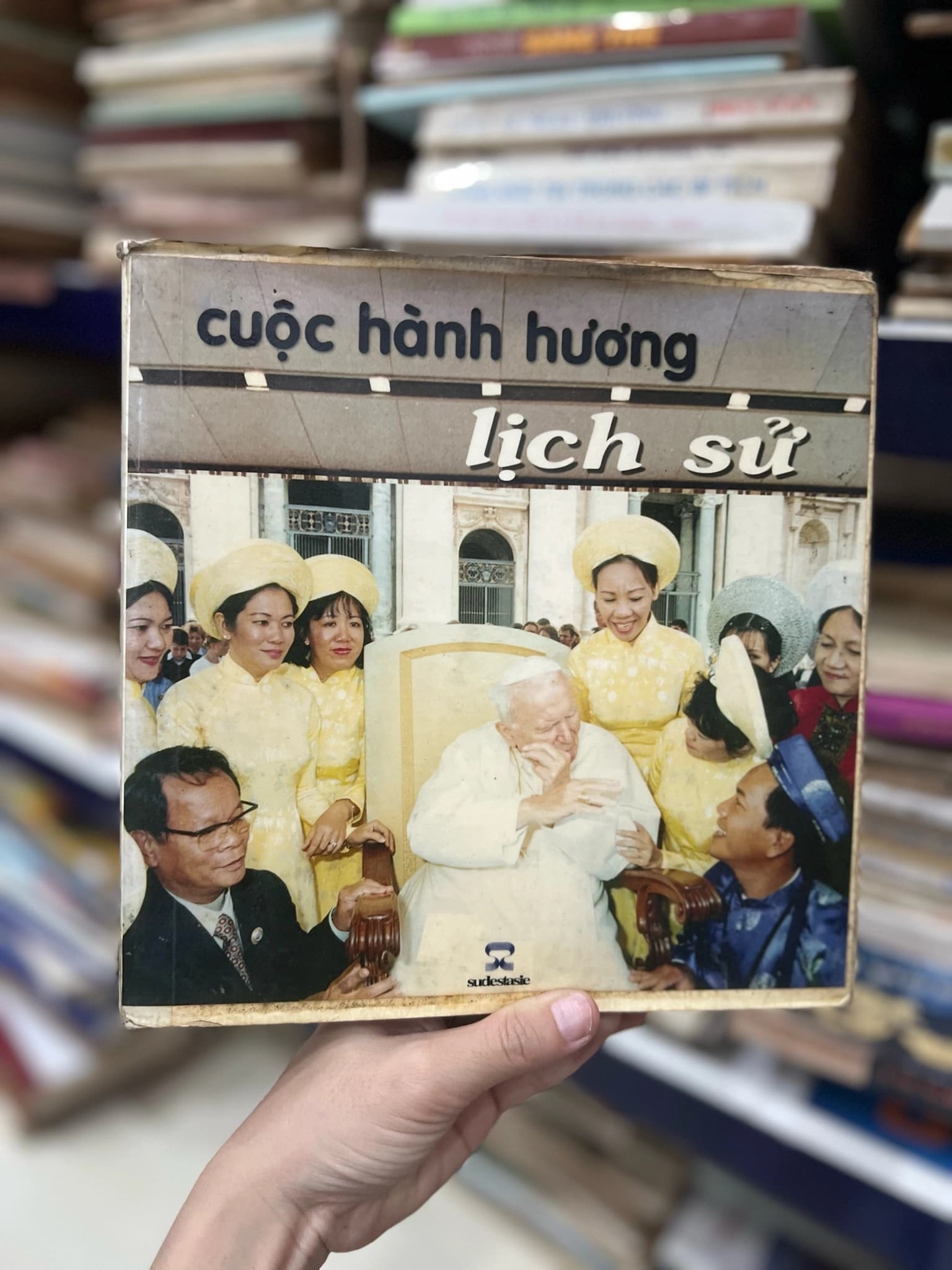 Cuộc hành hương lịch sử - Image 1