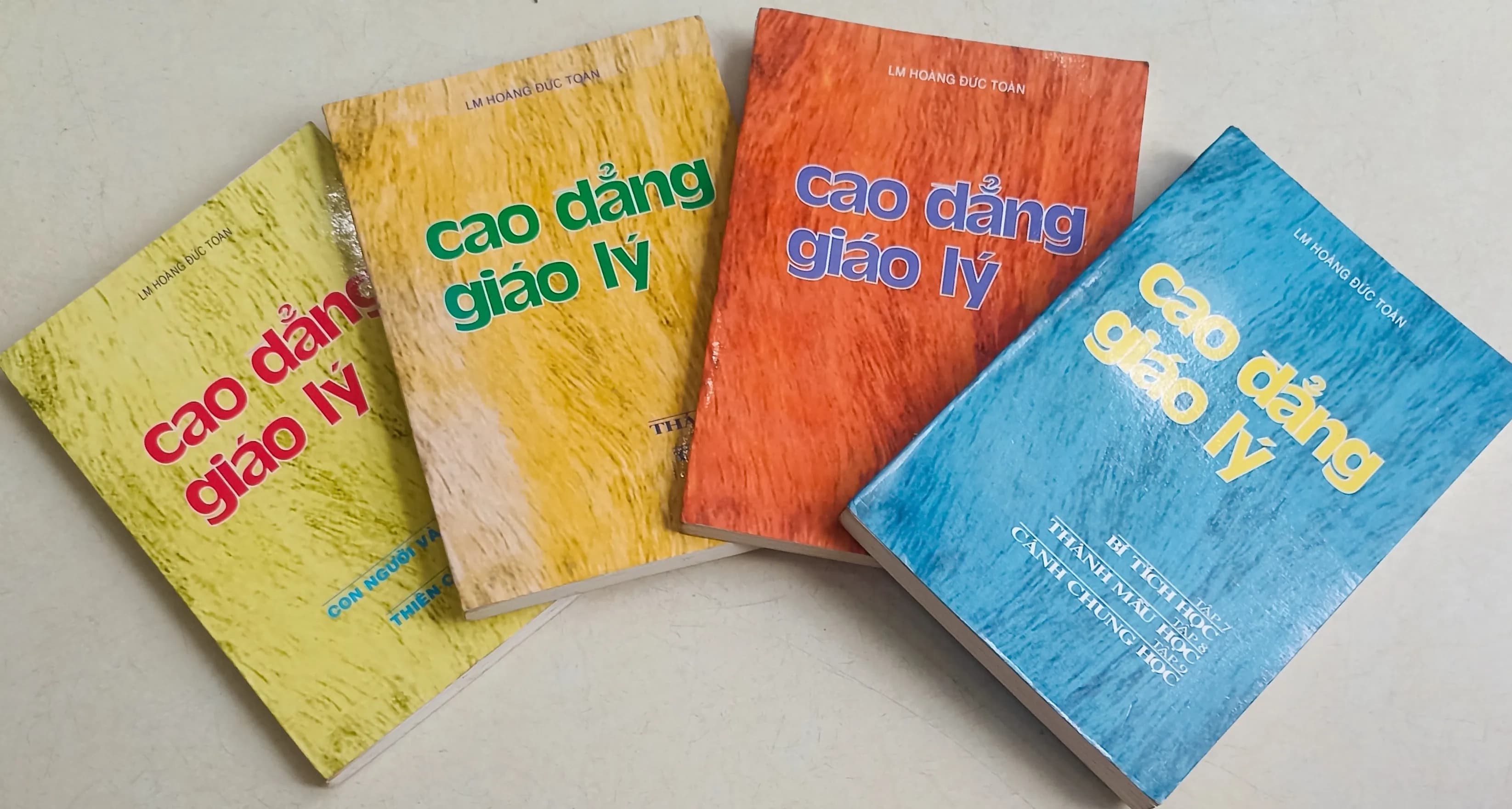 Cao đẳng giáo lý 9 tập - Image 1