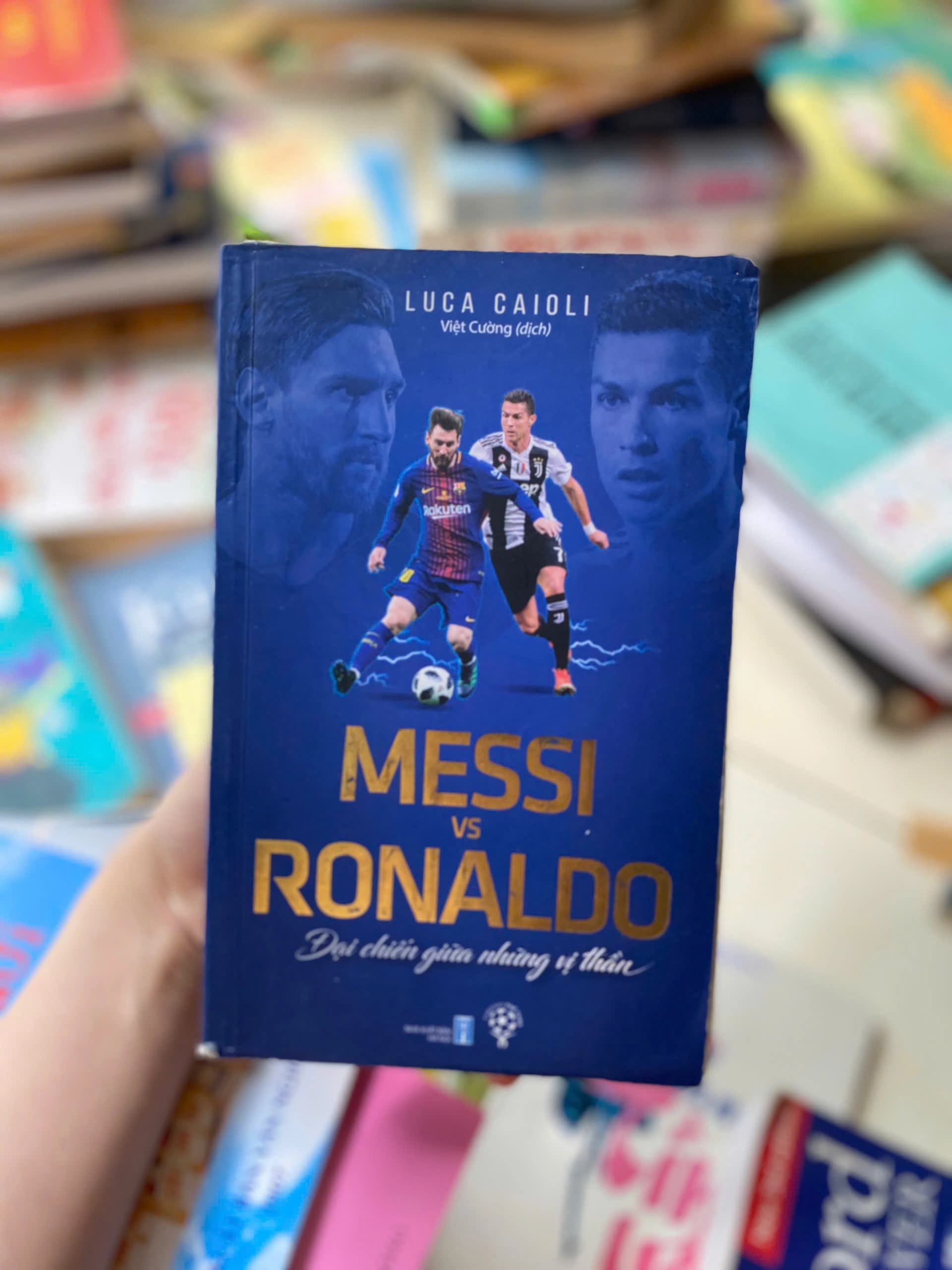 Messi Vs Ronaldo - Đại Chiến Giữa Những Vị Thần - Image 1