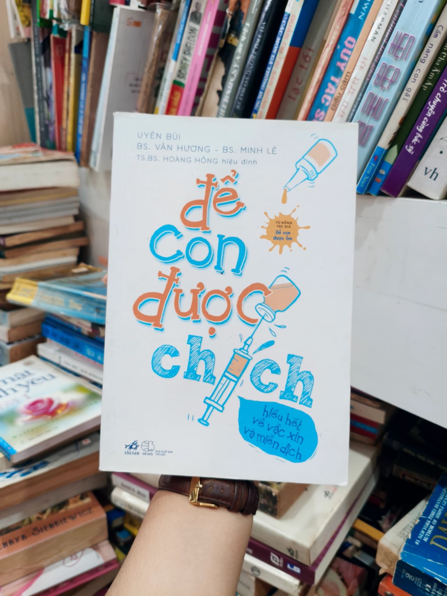 Để con được chích - Image 1