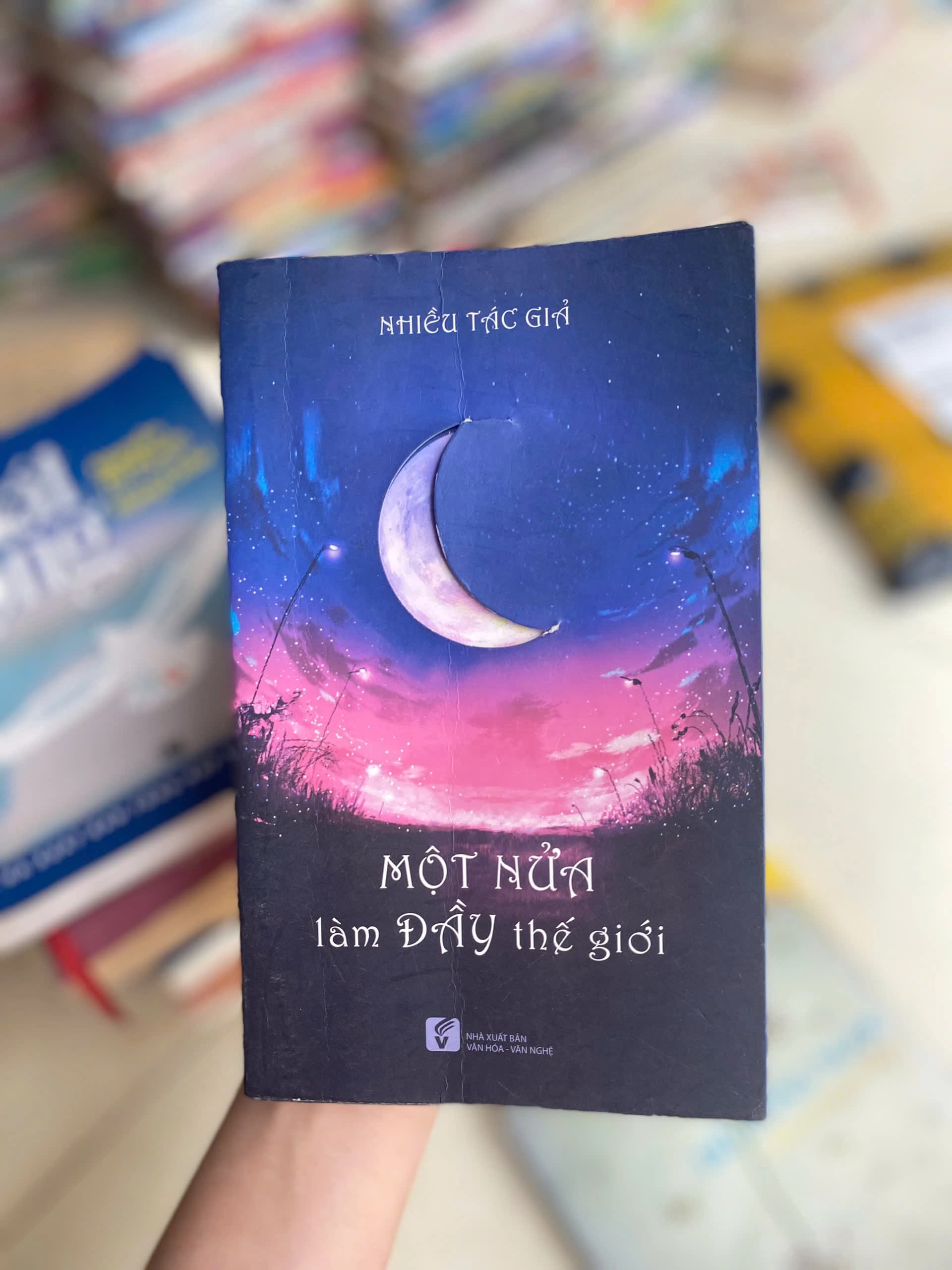 Một nửa làm đầy thế giới - Image 1