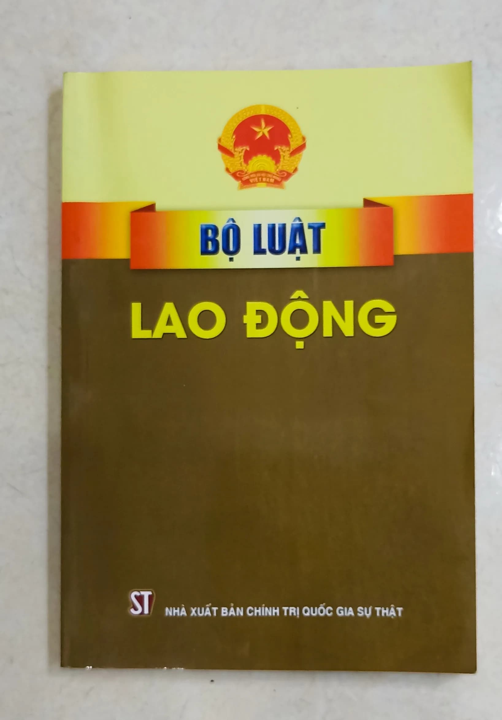 Bộ Luật Lao Động - Image 1