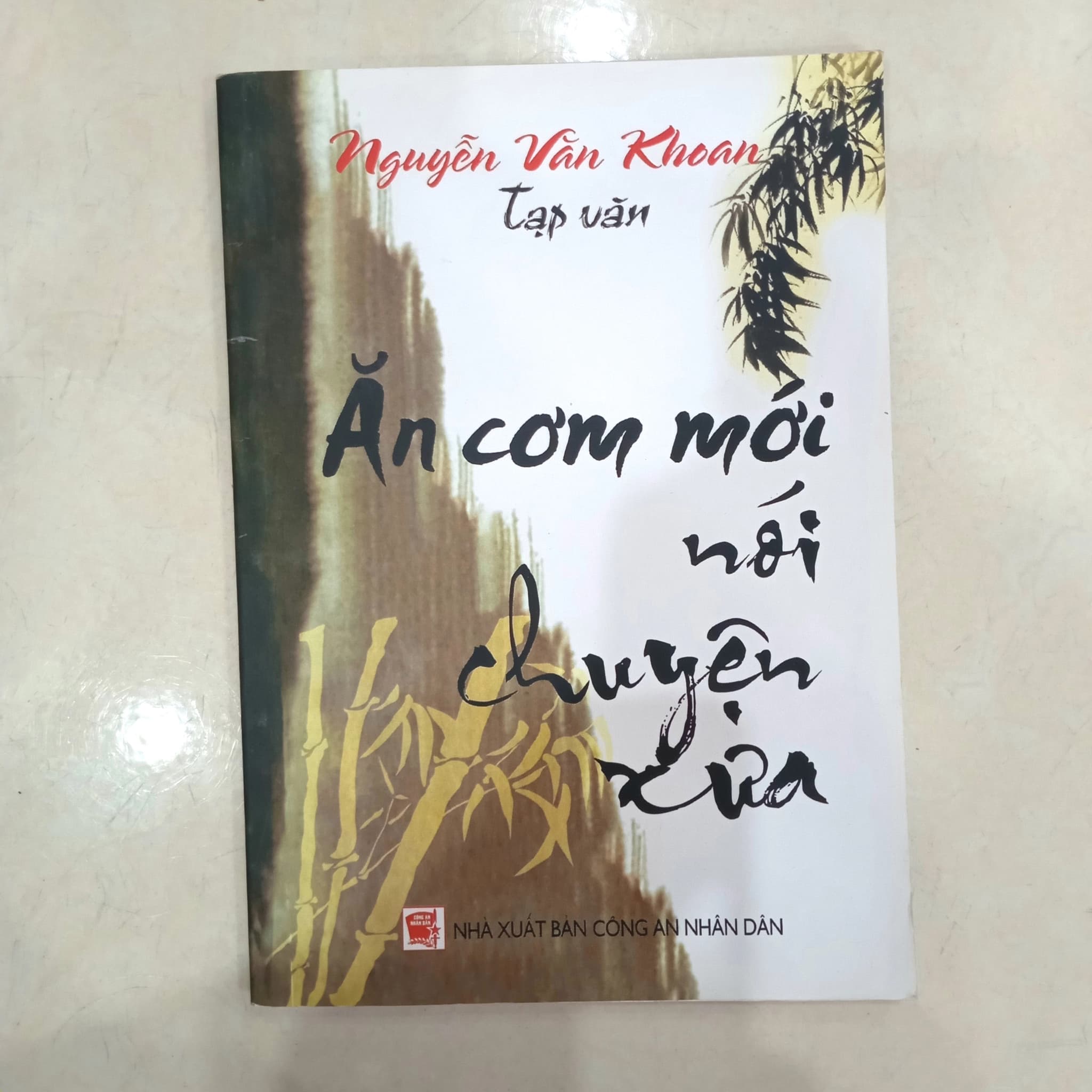 Ăn cơm mới nói chuyện xưa - Image 1
