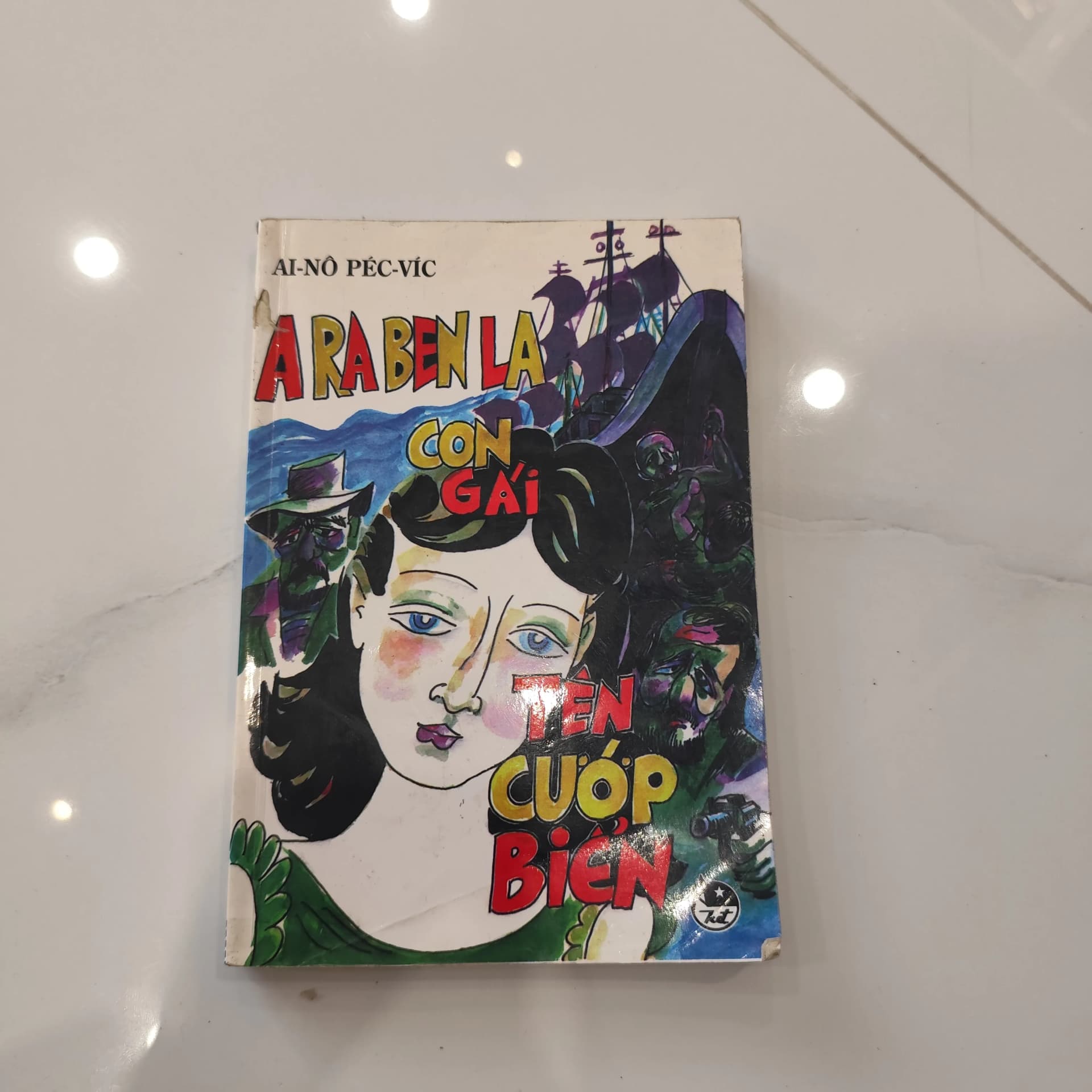 A RA BENLA con gái tên cướp biển - Image 1