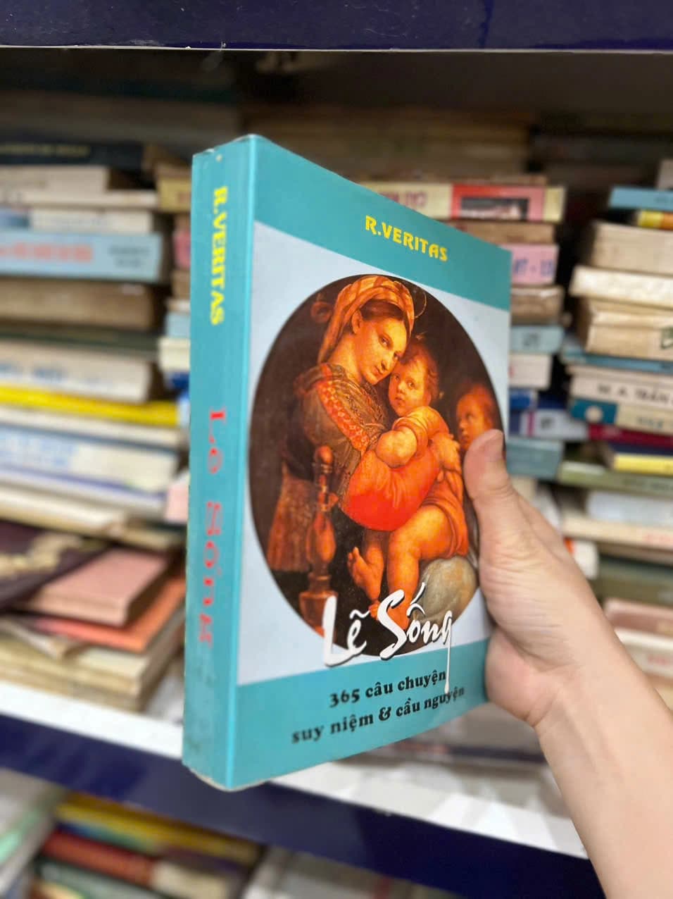 Lẽ Sống - 365 câu chuyện Suy Niệm và Cầu nguyện - Image 1