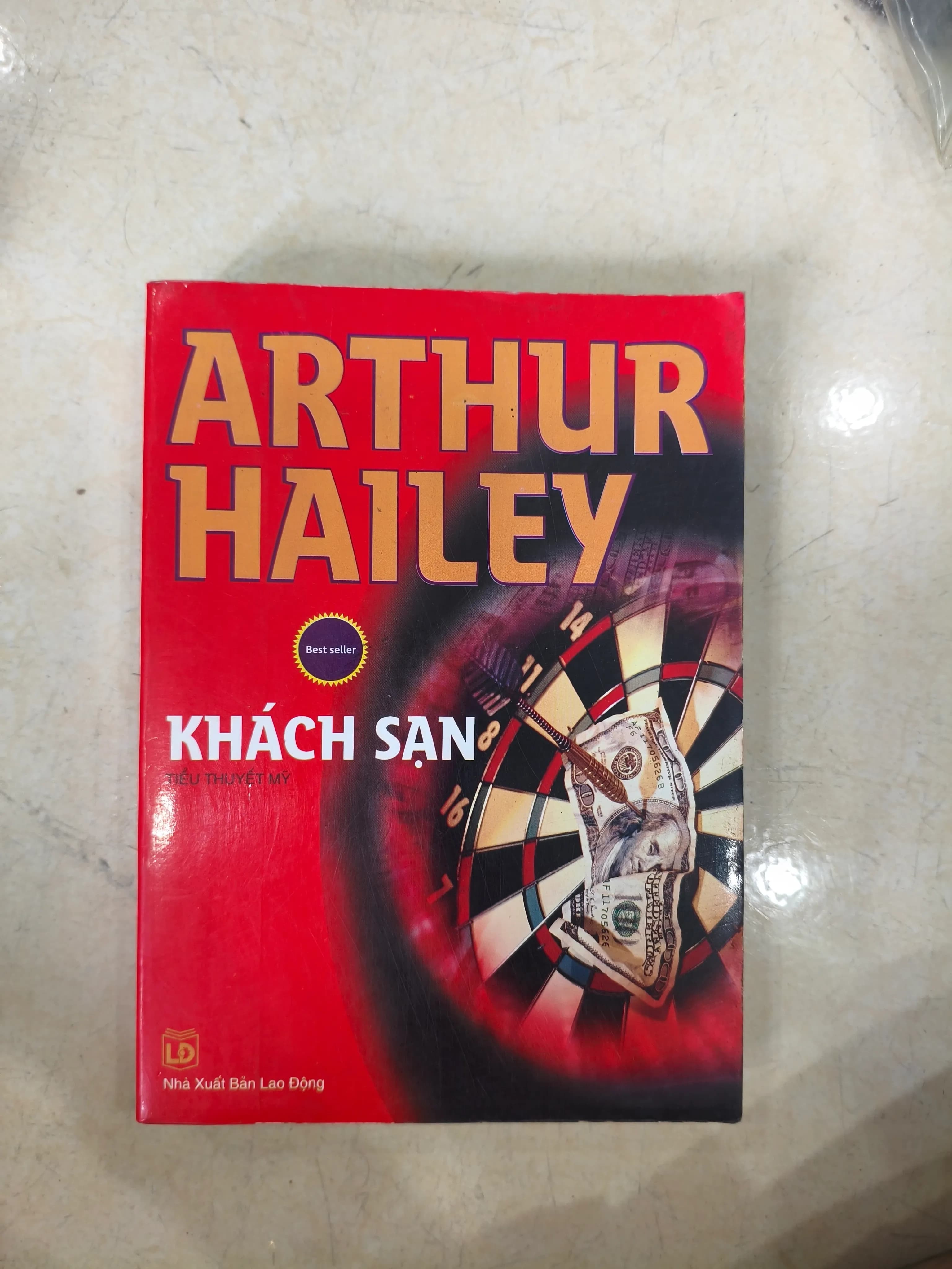 Khách sạn - Image 1