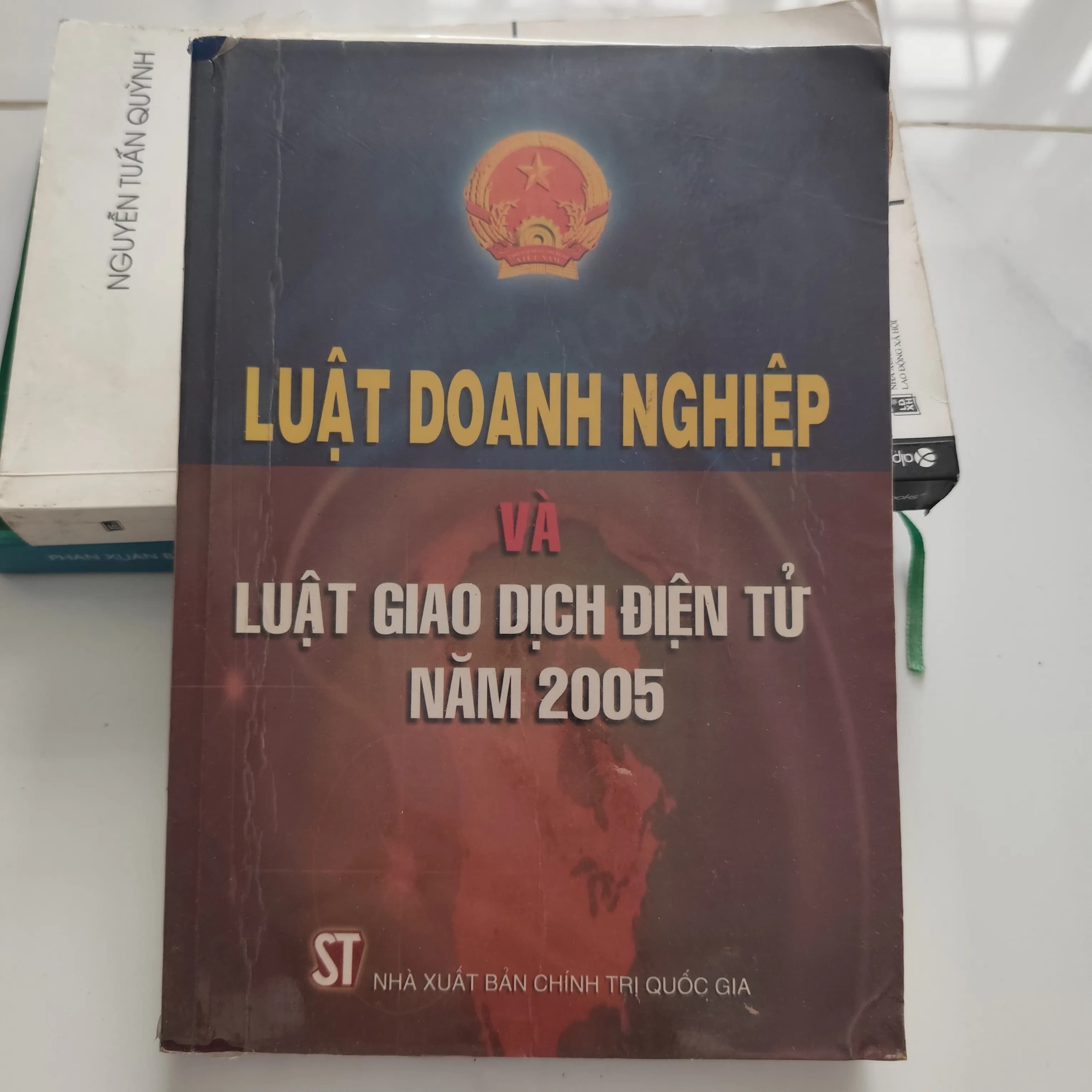 Luật doanh nghiệp và luật giao dịch điện tử 2005 - Image 1