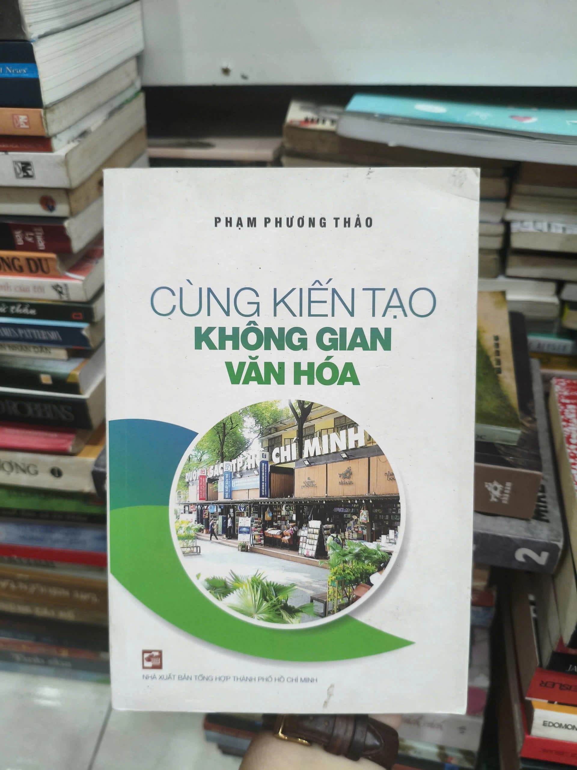 Cùng kiến tạo không gian văn hoá - Phạm Phương Thảo - Image 1