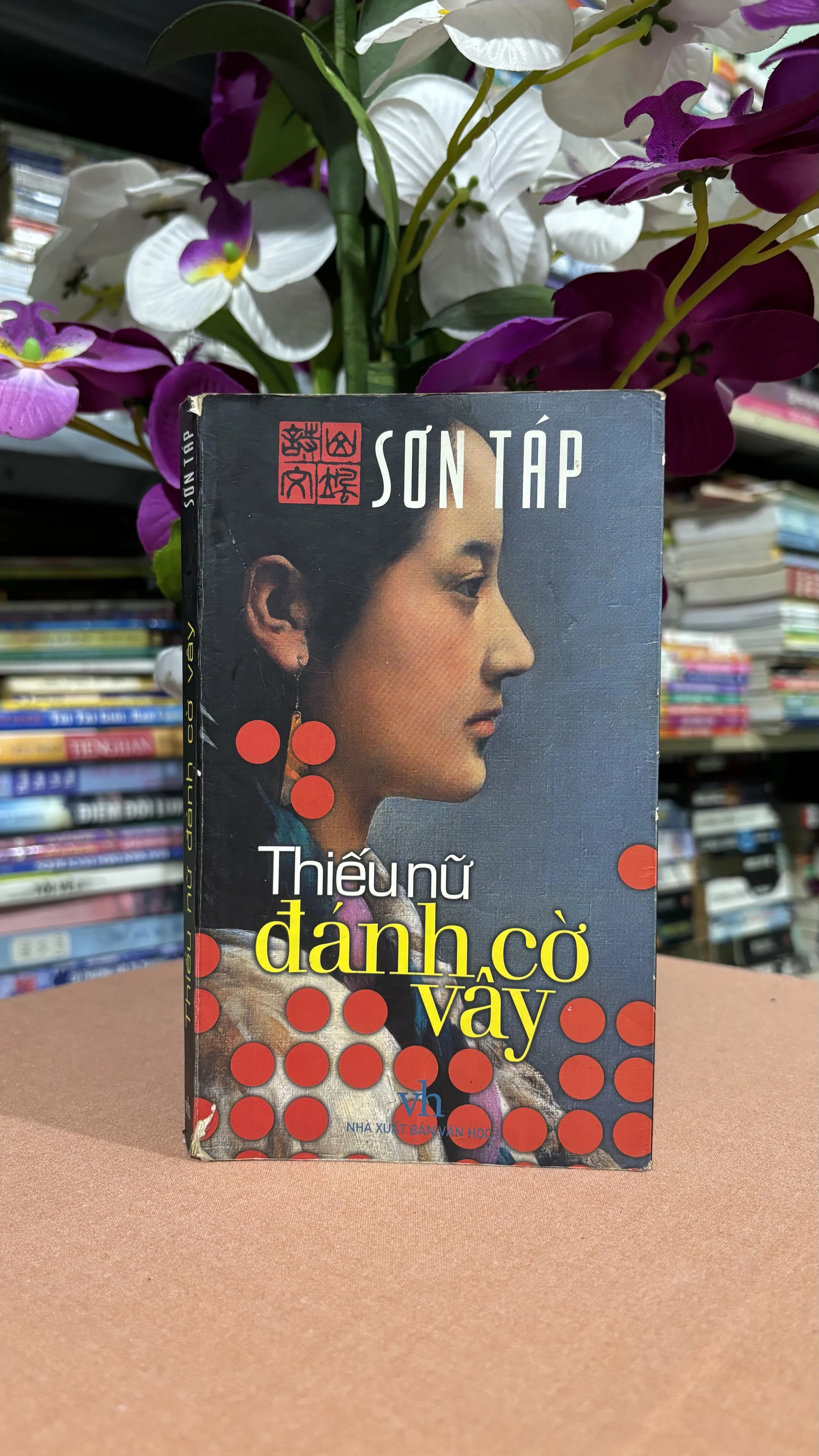Thiếu nữ đánh cờ vây - Image 1