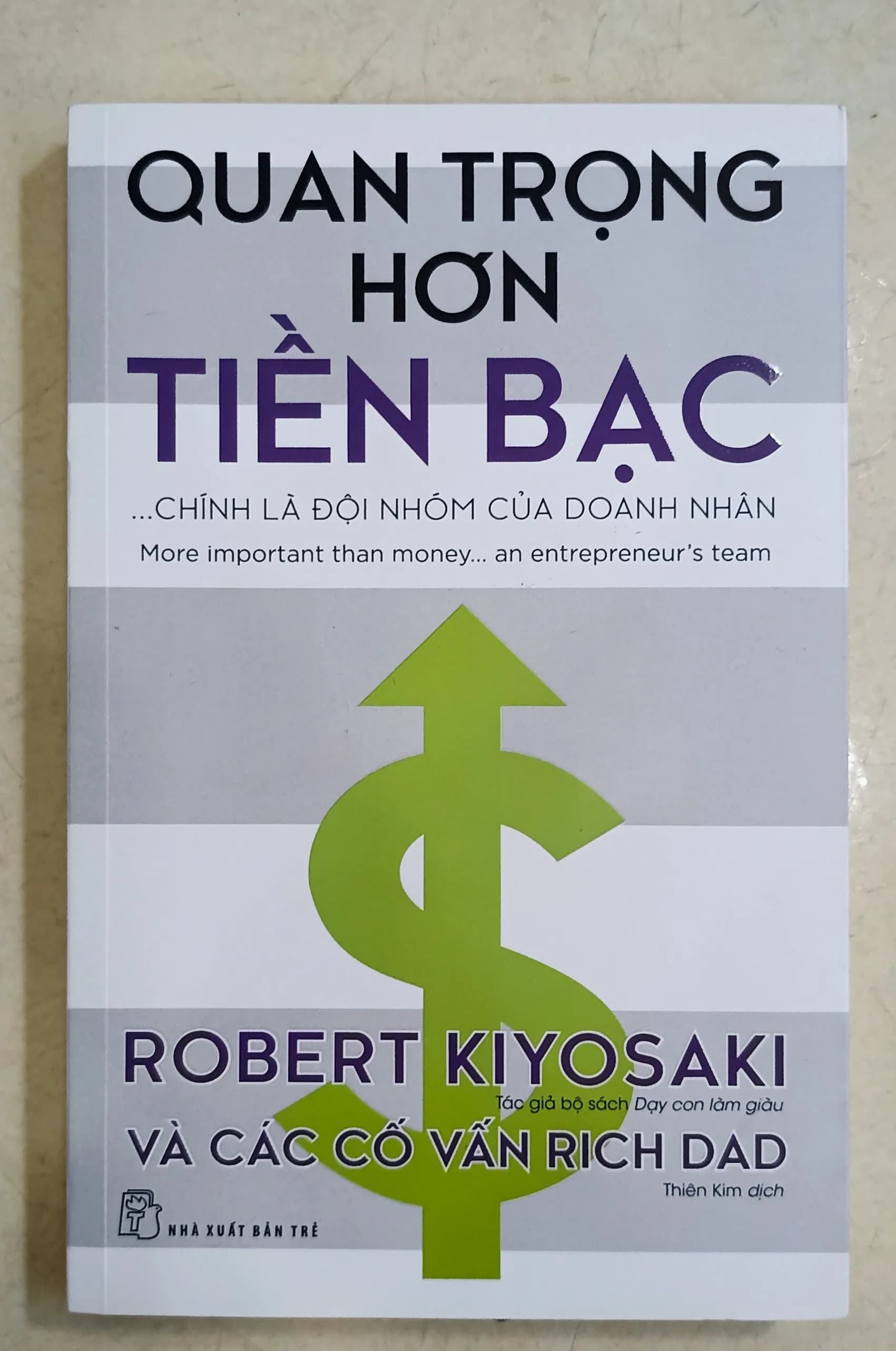 Quan trọng hơn tiền bạc - Image 1