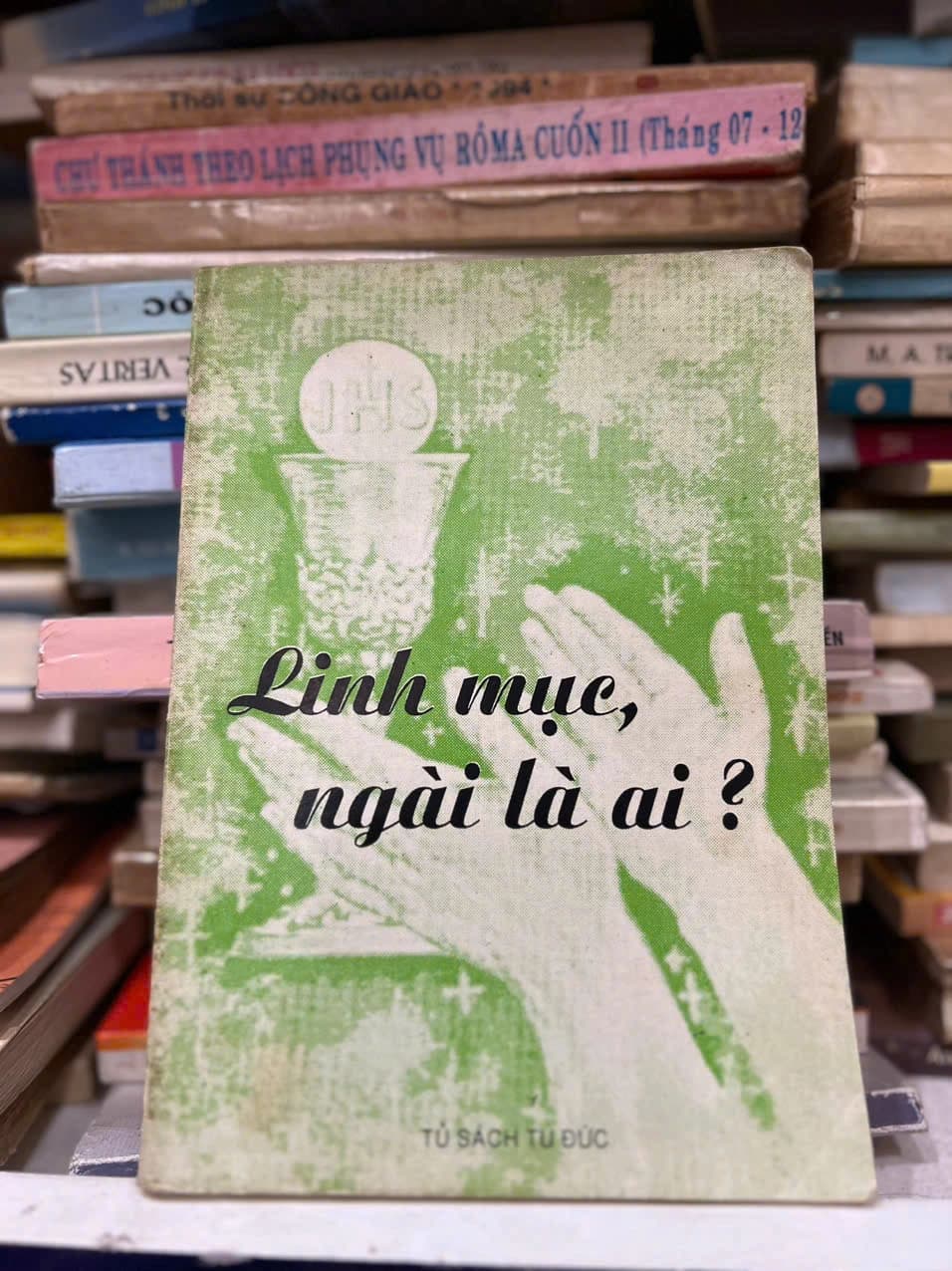 Linh Mục, Ngài Là Ai? - Image 1
