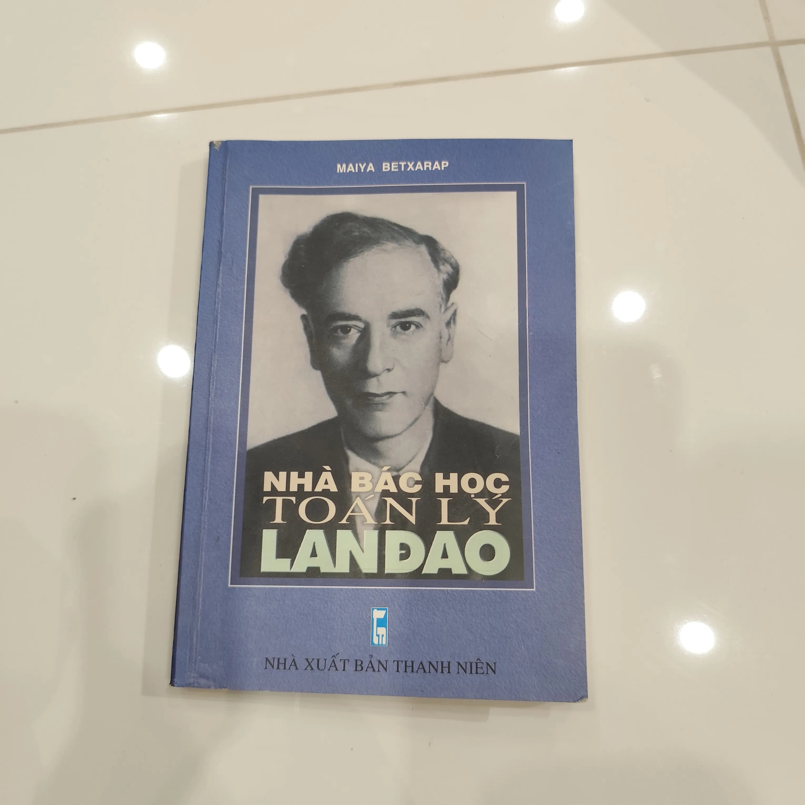 Nhà bác học Toán Lý Lan Dao - Image 1
