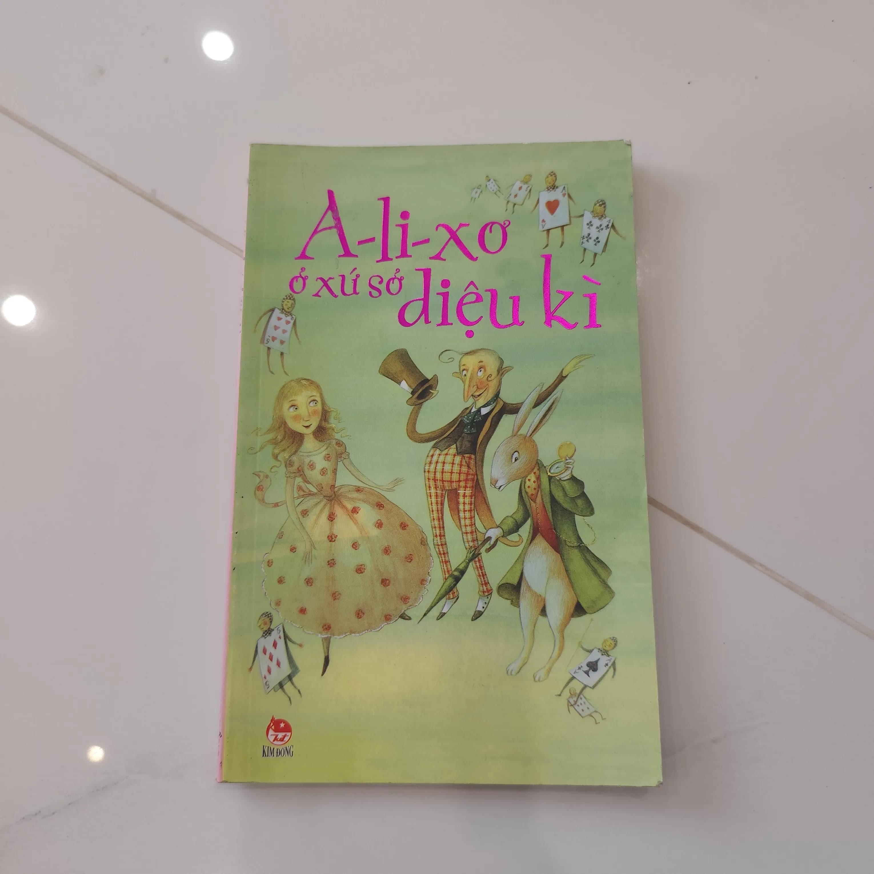 A-li- xơ ở xứ sở diệu kì - Image 1