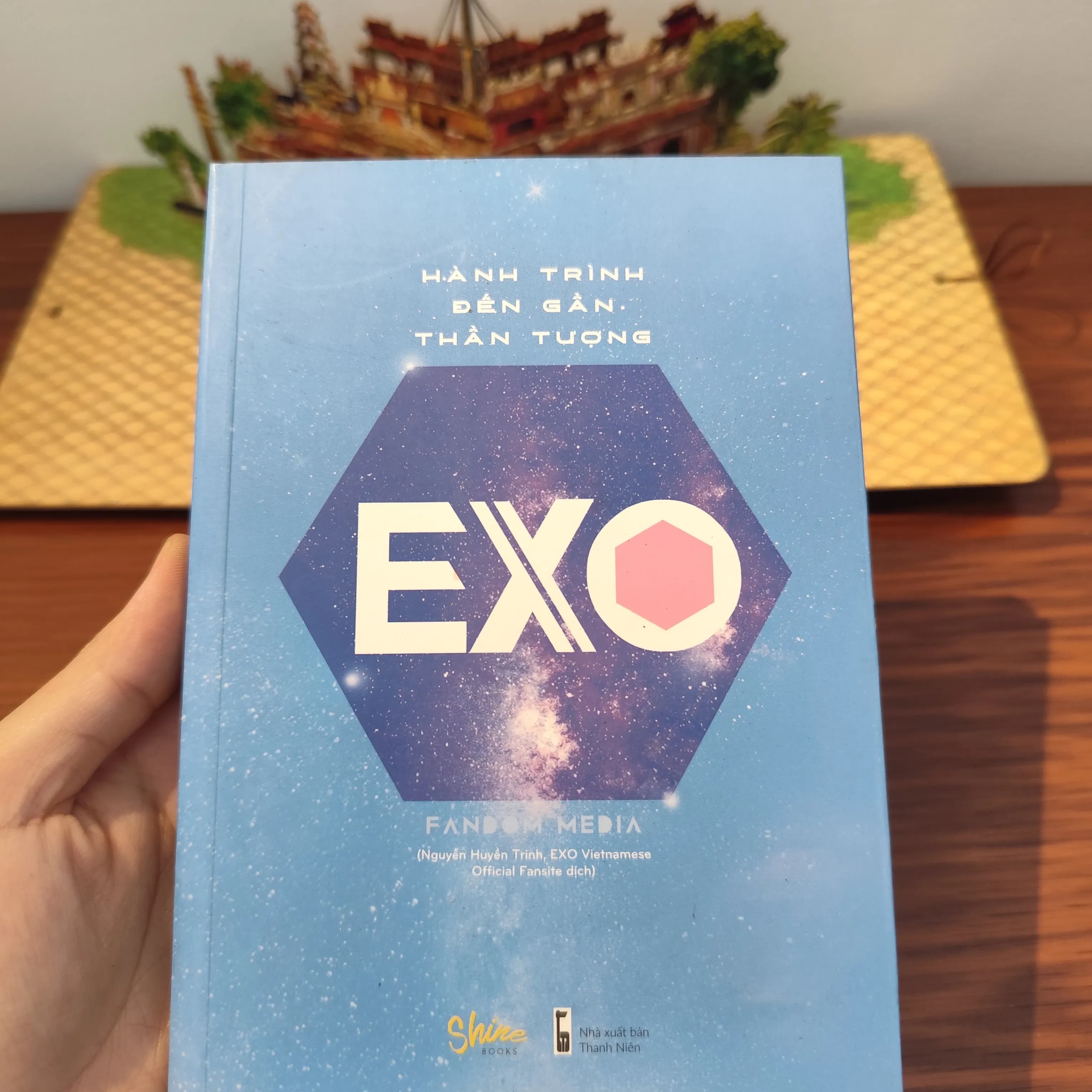 Hành Trình Đến Gần Thần Tượng EXO. - Image 1