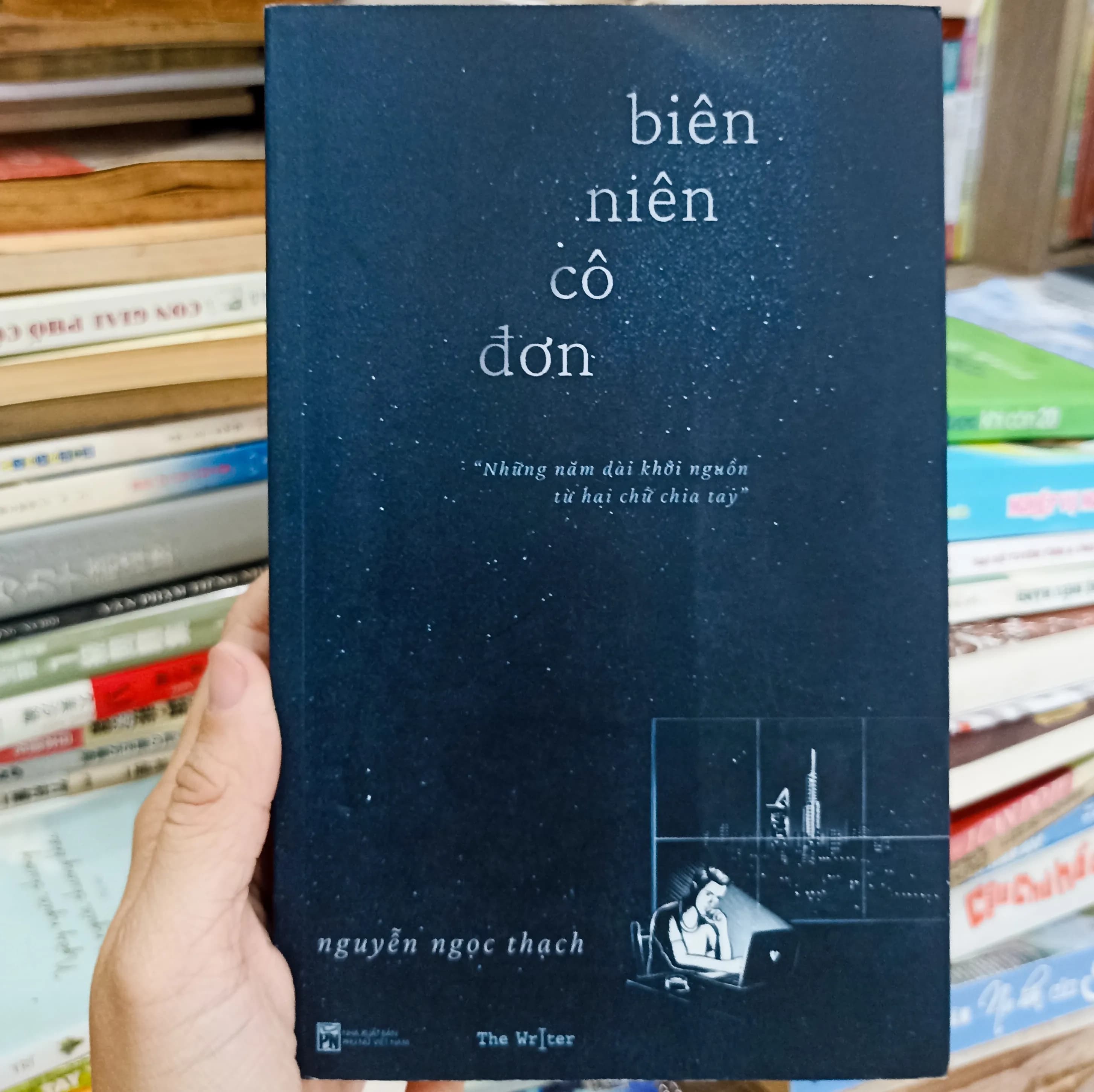 Biên niên cô đơn - Image 1