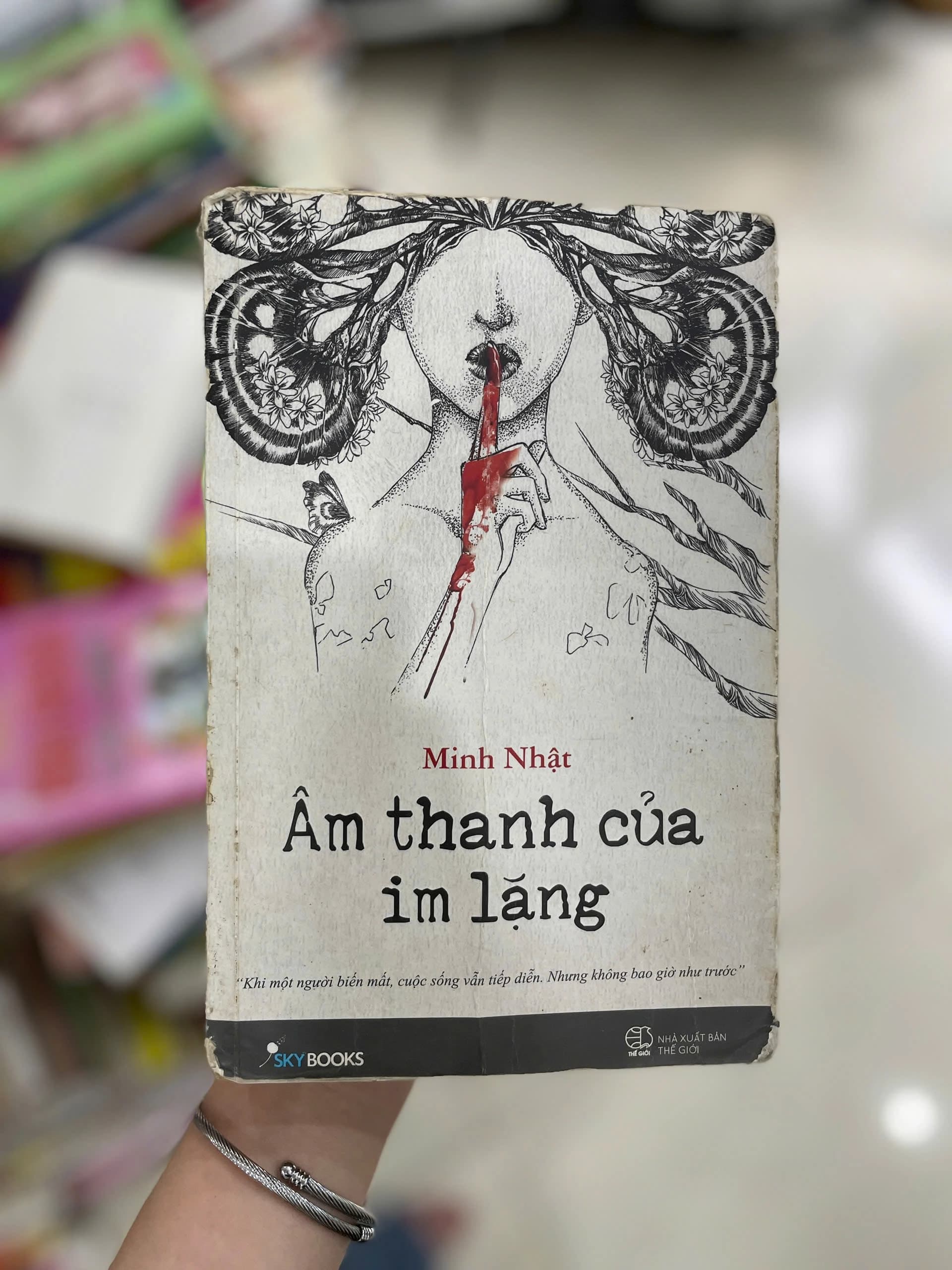 Âm Thanh Của Im Lặng - Image 1