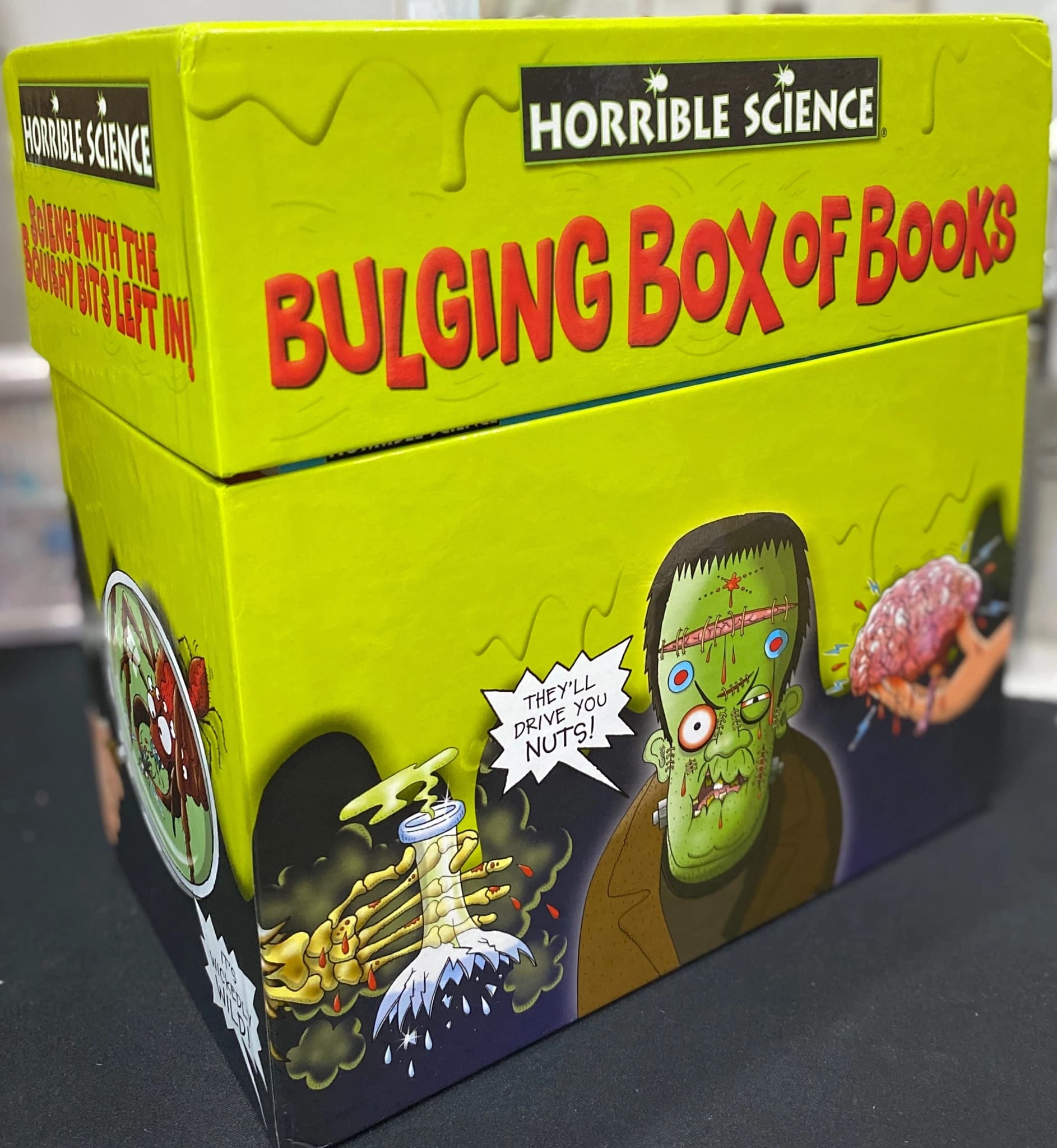 Horrible Science (Sách nhập) - 20 quyển kèm box - Image 1