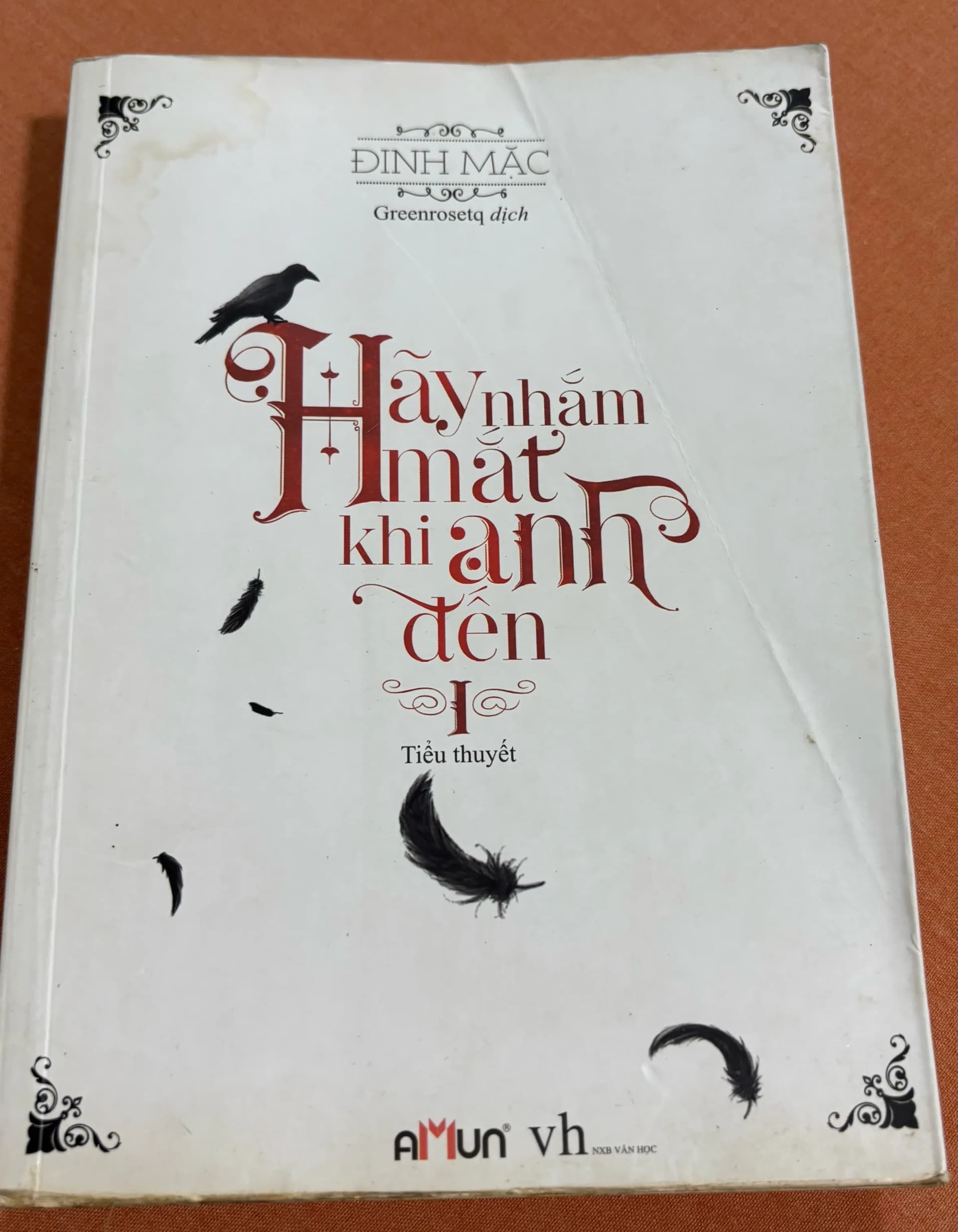 Hãy nhắm mắt khi anh đến tập 1 - Image 1