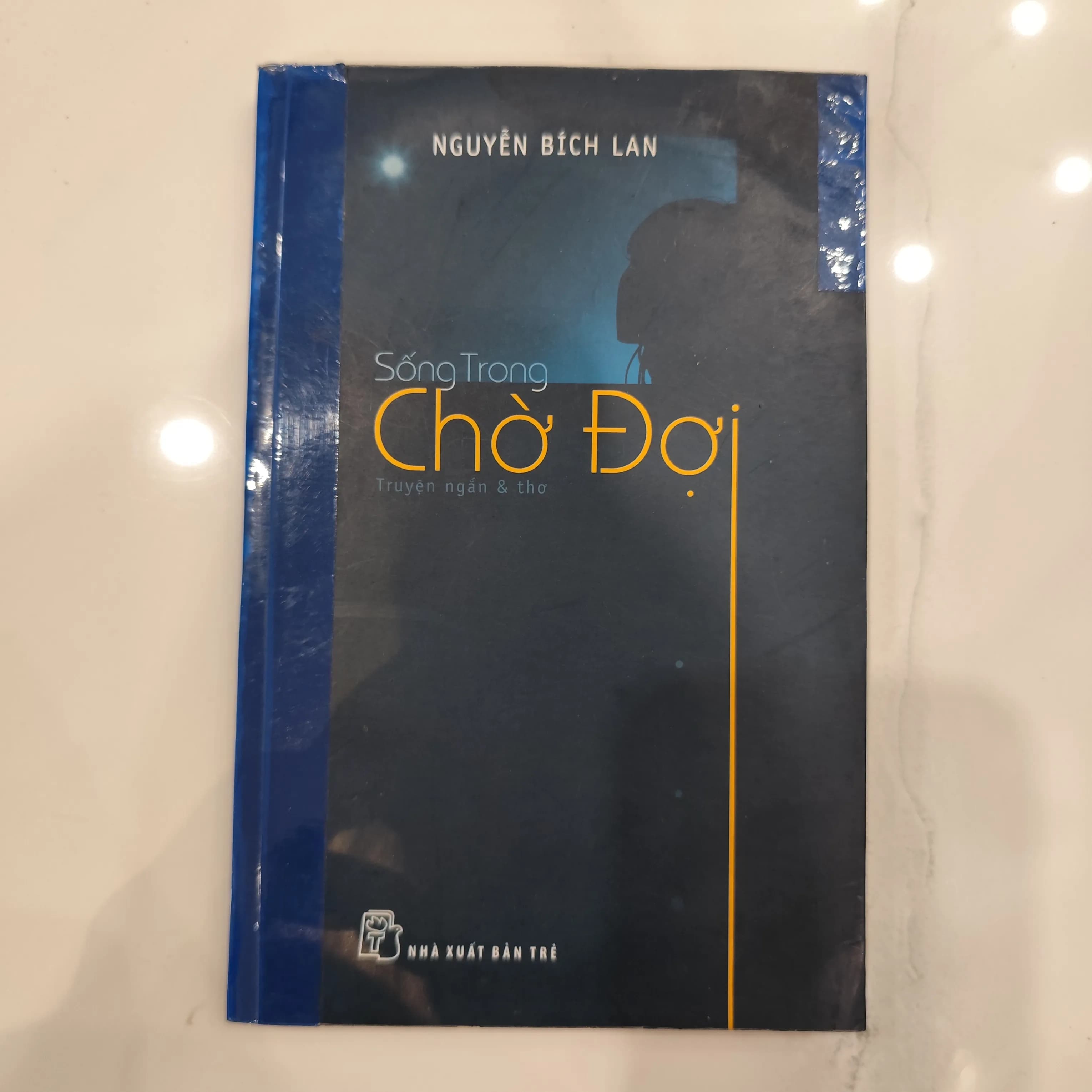 Sống trong chờ đợi - Image 1