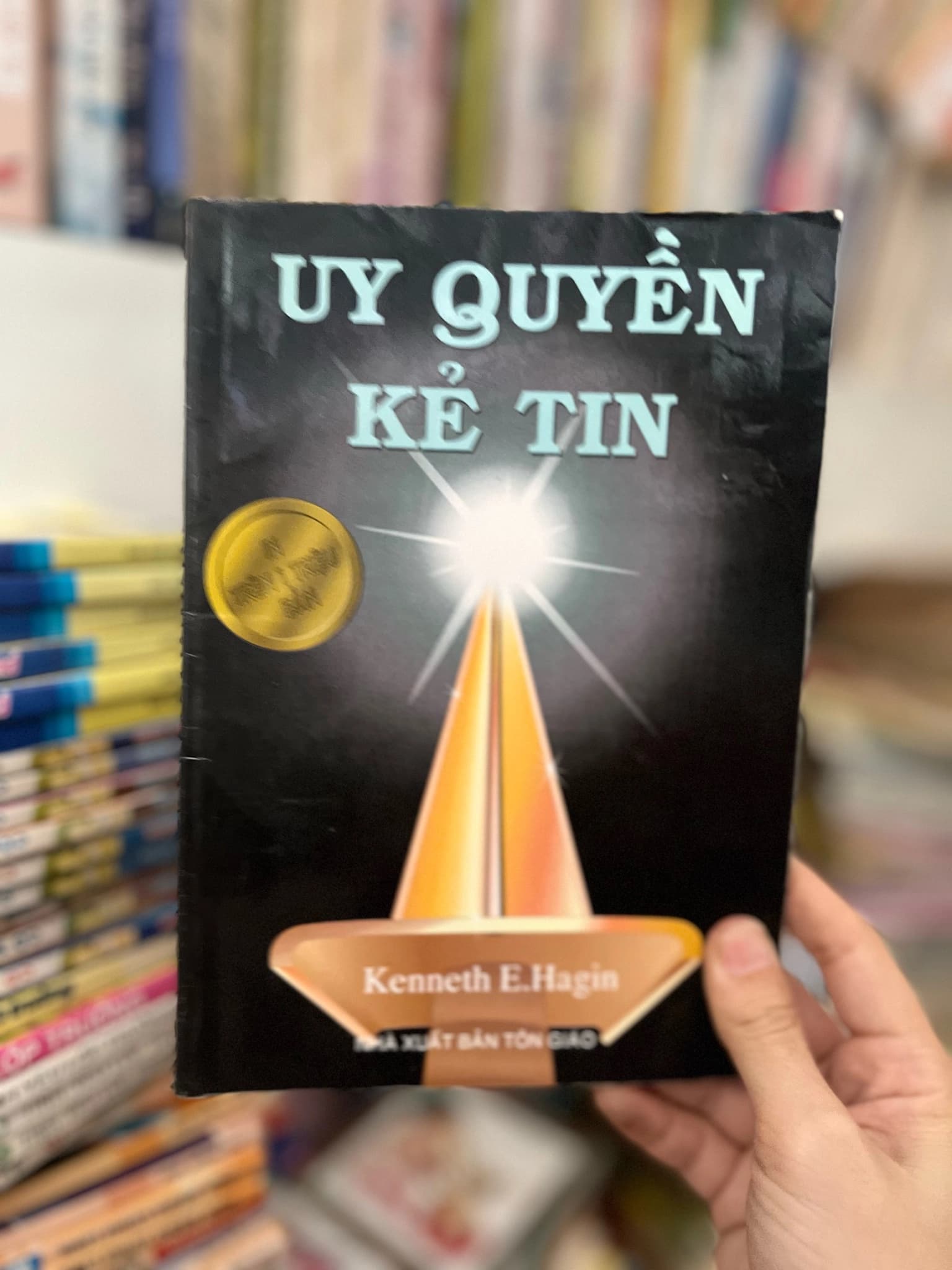 Uy quyền Kẻ Tin - Kenneth E.Hagin - Image 1