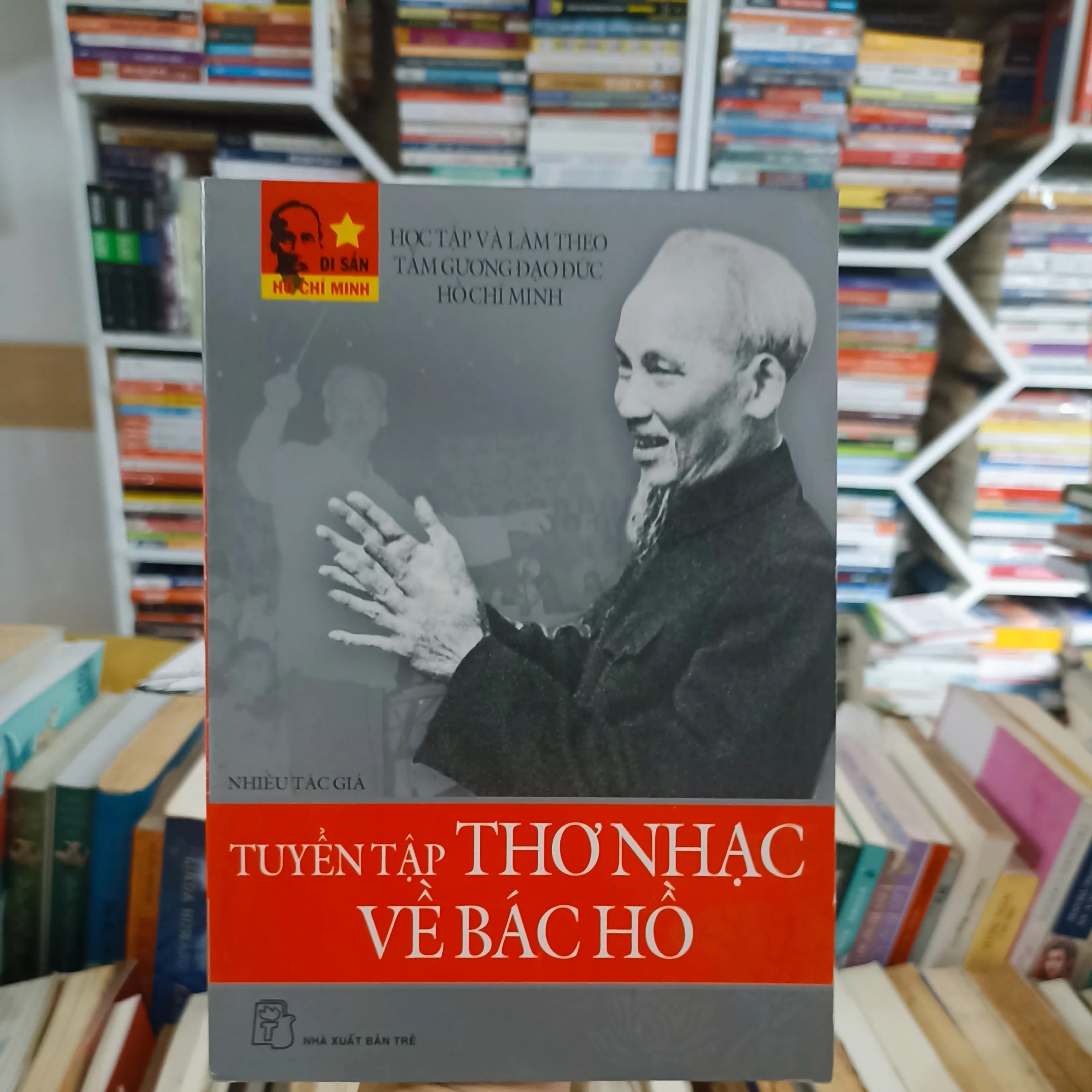 Tuyển tập thơ nhạc và Bác Hồ - Image 1