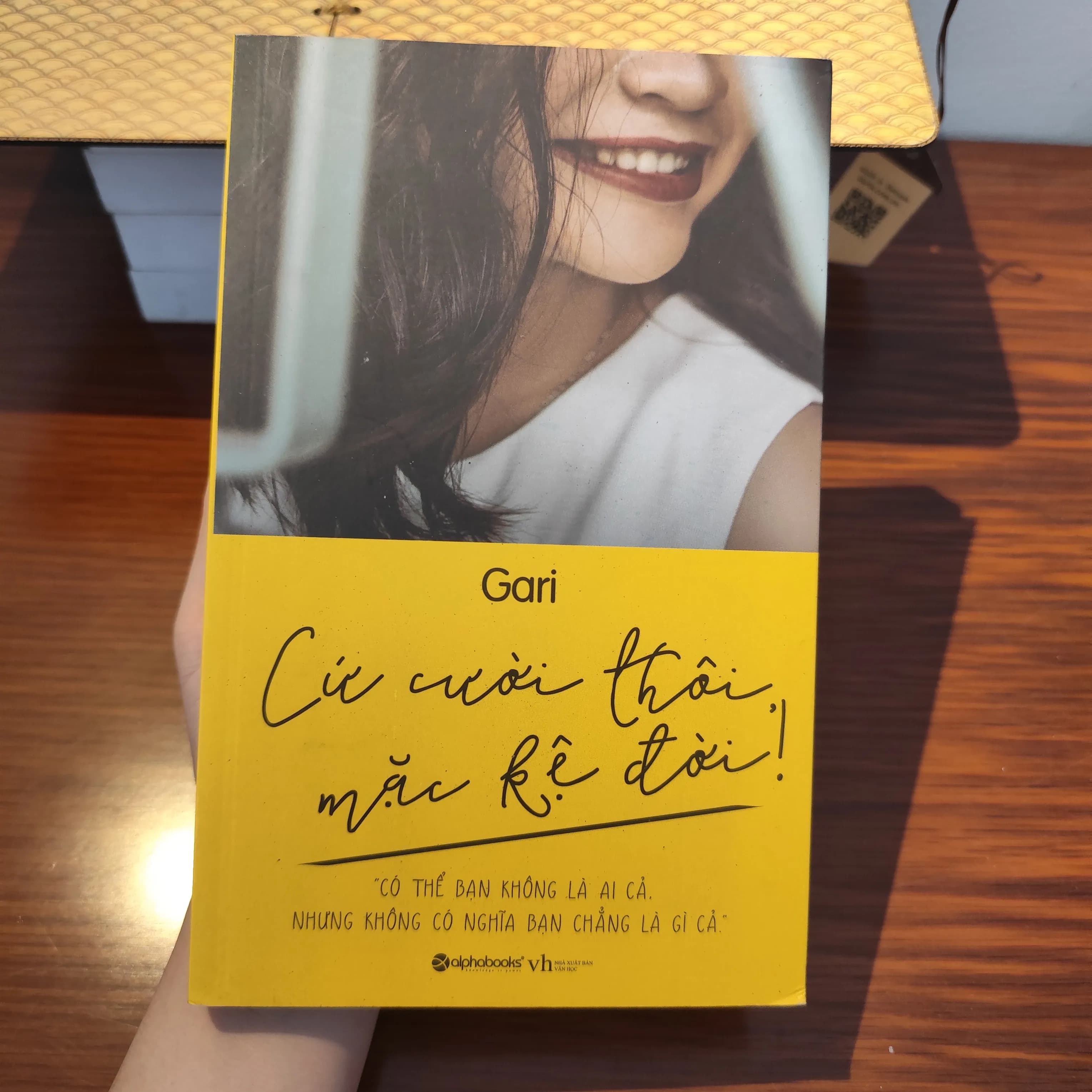 Cứ cười thôi, mặc kệ đời - Image 1