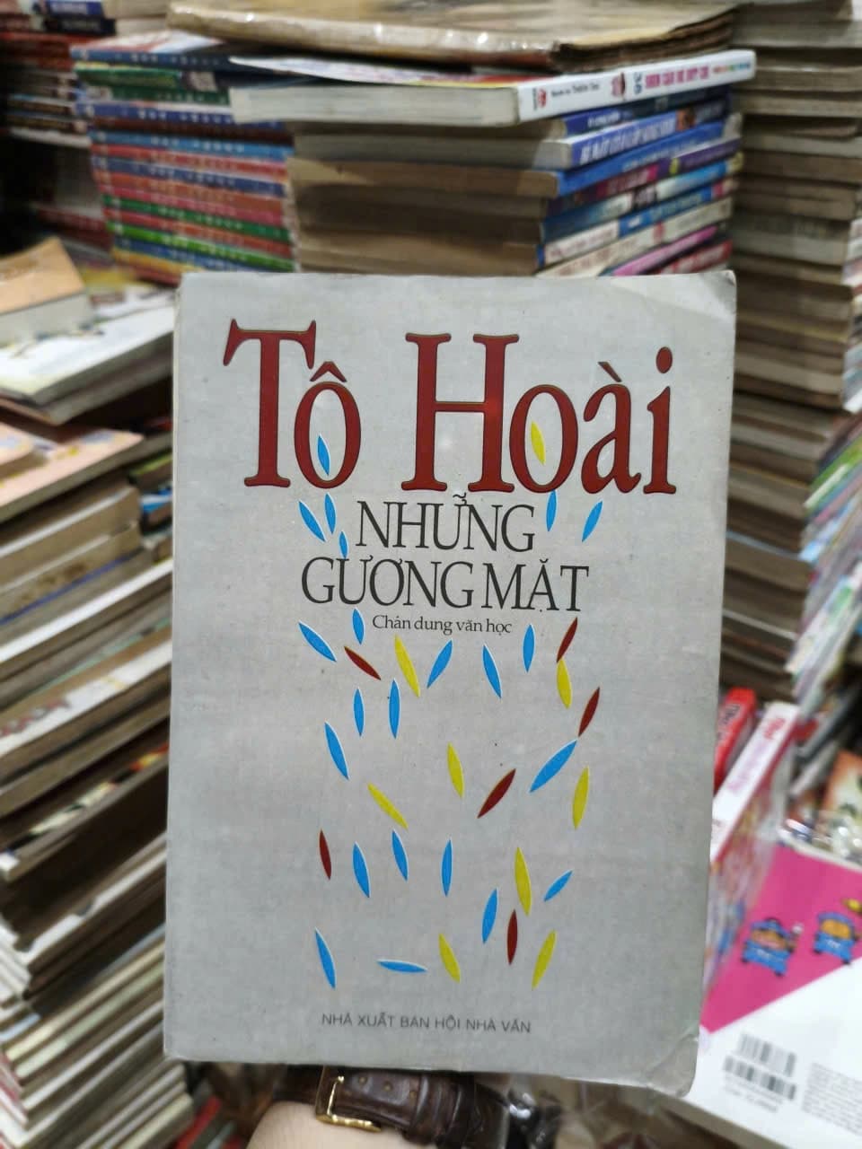 Những Gương Mặt - Tô Hoài - Image 1
