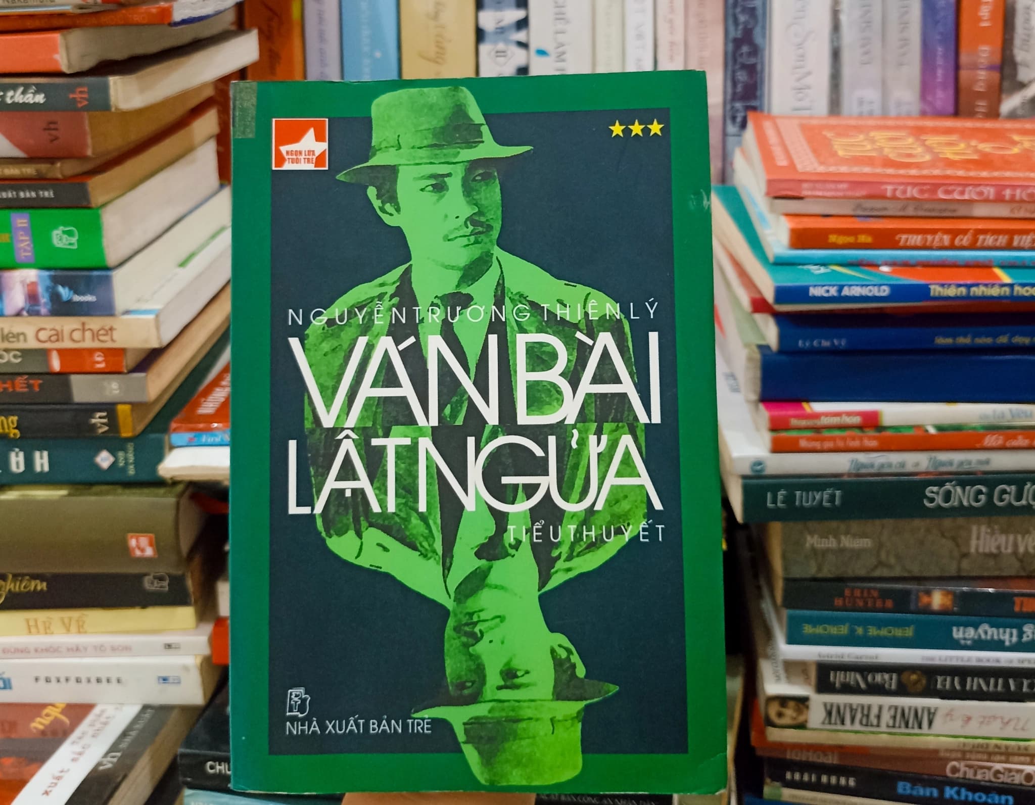 Ván bài lật ngửa - Image 1