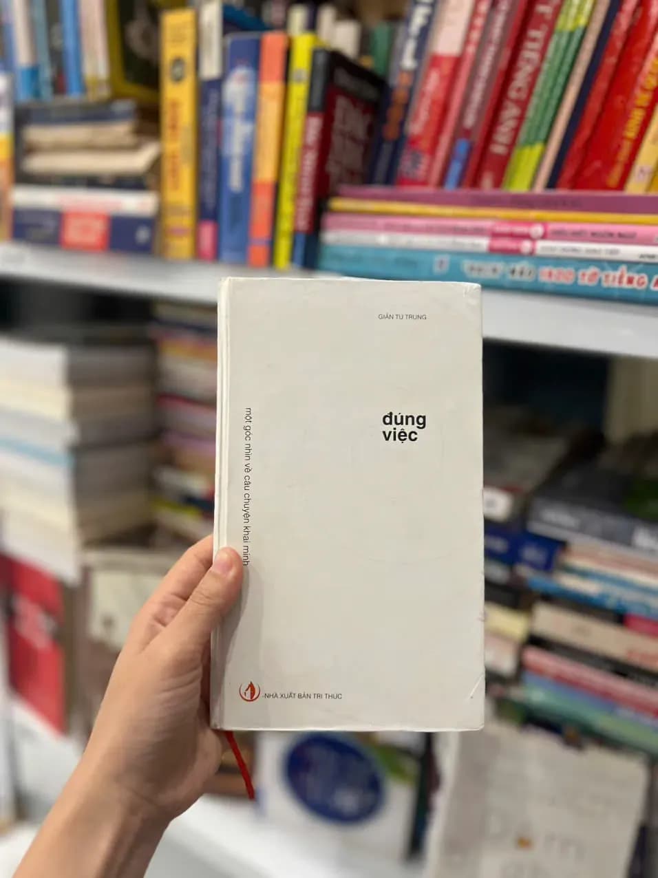 Đúng Việc - Giản Tư Trung - Image 1