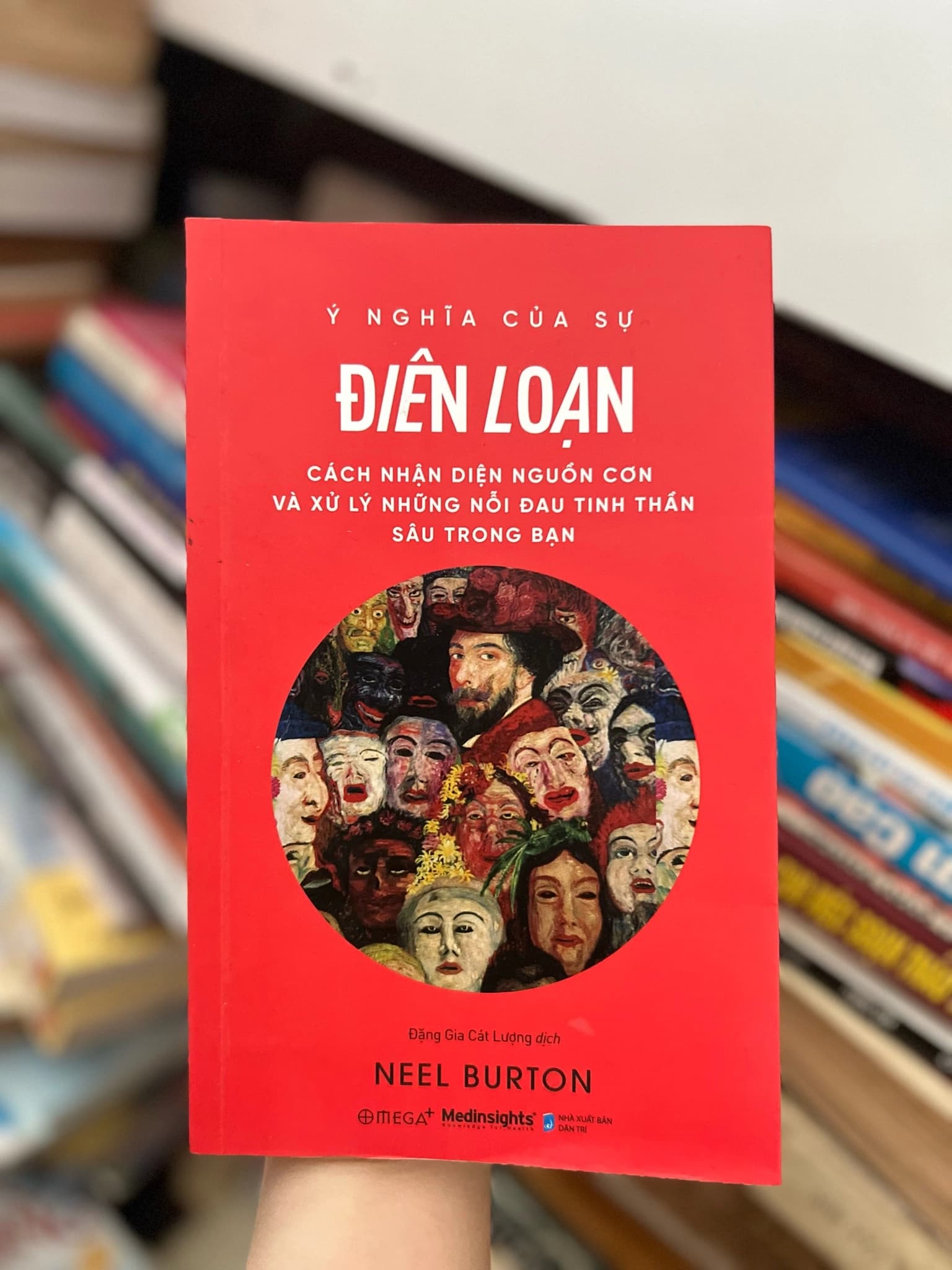 Ý nghĩa của điên loạn - Image 1