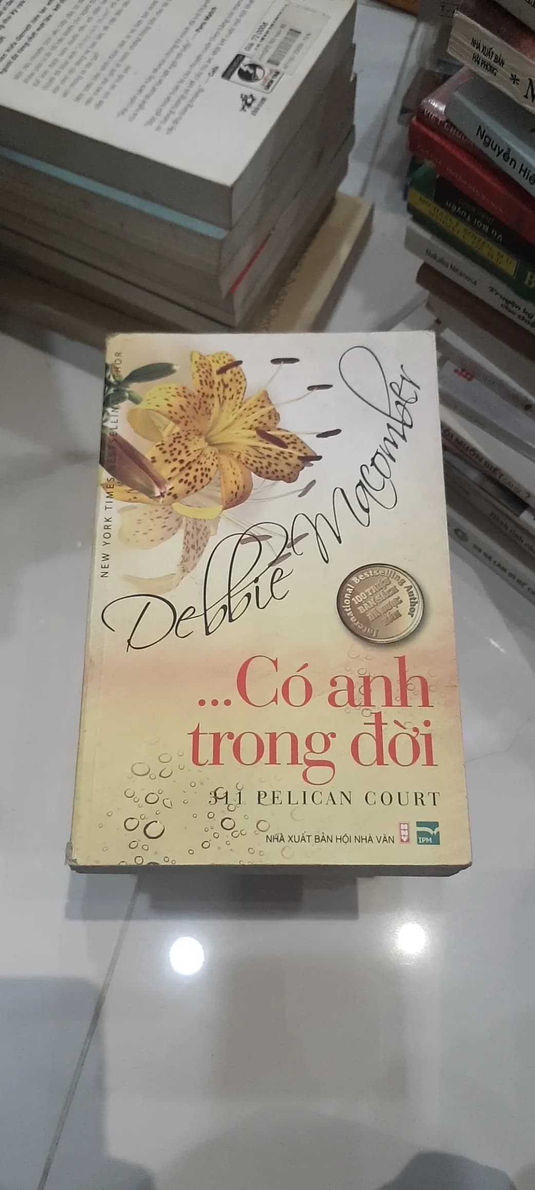"Có Anh Trong Đời" của Debbie Macomber - Image 1
