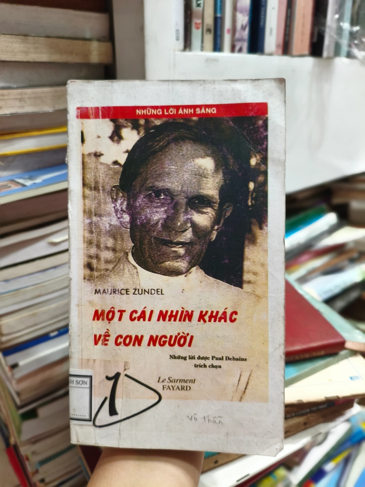 Một cái nhìn khác về con người - Image 1