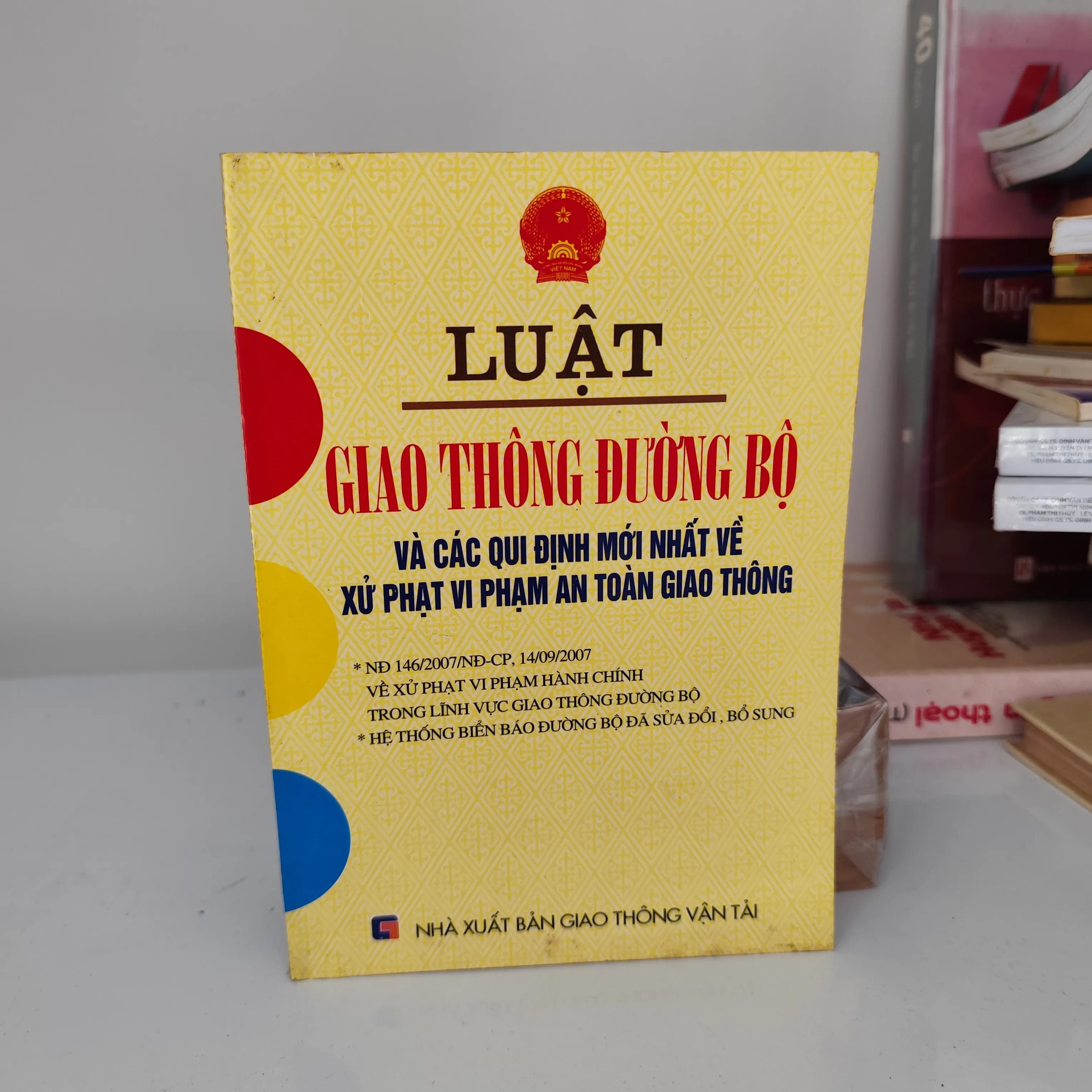 Luật giao thông đường bộ và các quy định mới nhất về xử phạt vi phạm an toàn giao thông - Image 1