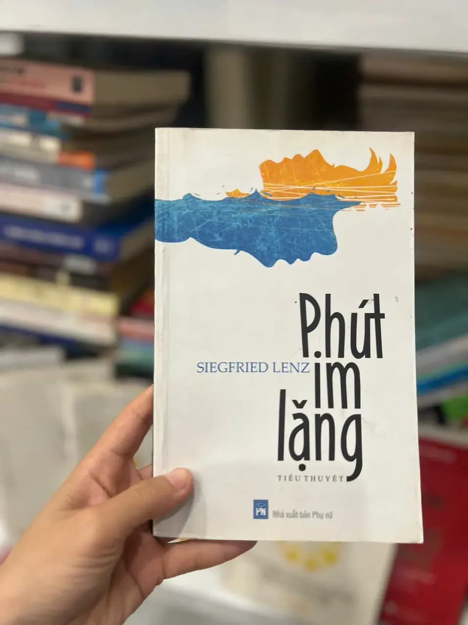 Phút Im Lặng - Image 1