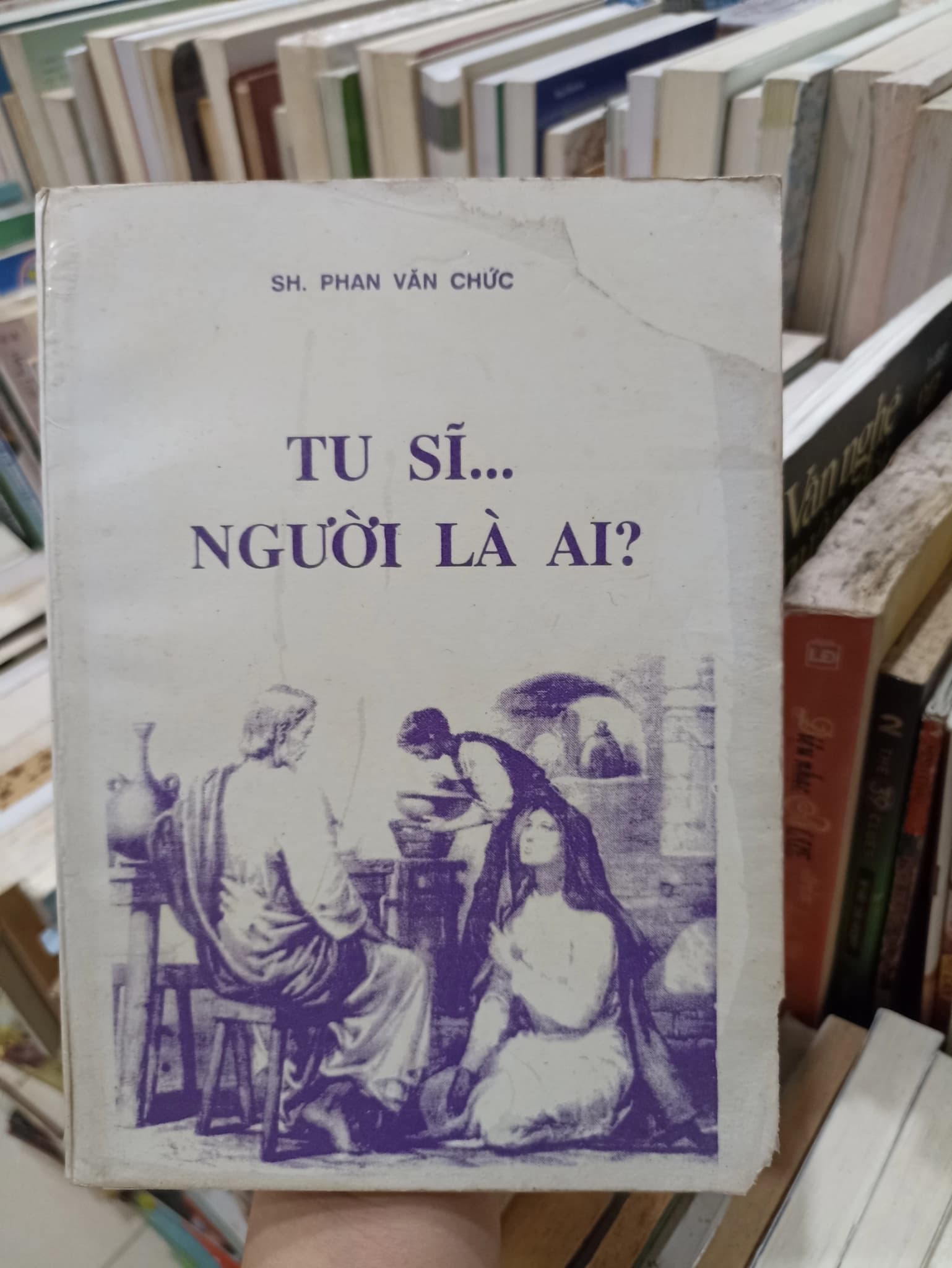 Tu Sĩ .... Người Là Ai? - Image 1