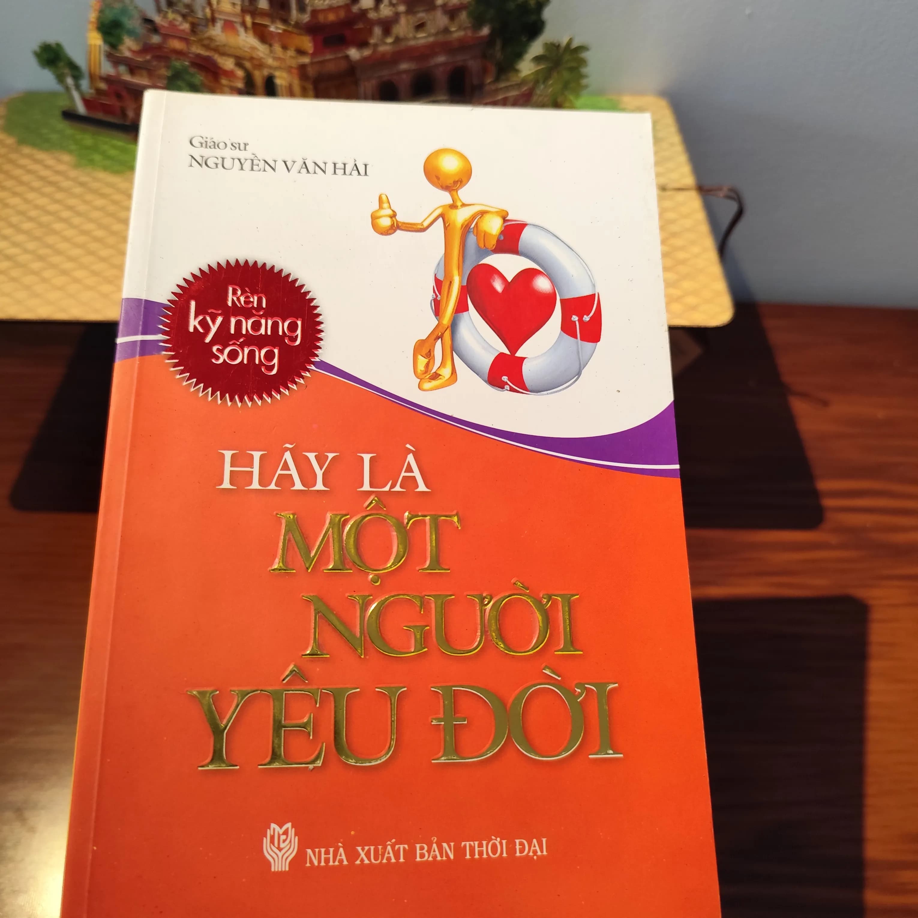 Hãy là một người yêu đời - Image 1
